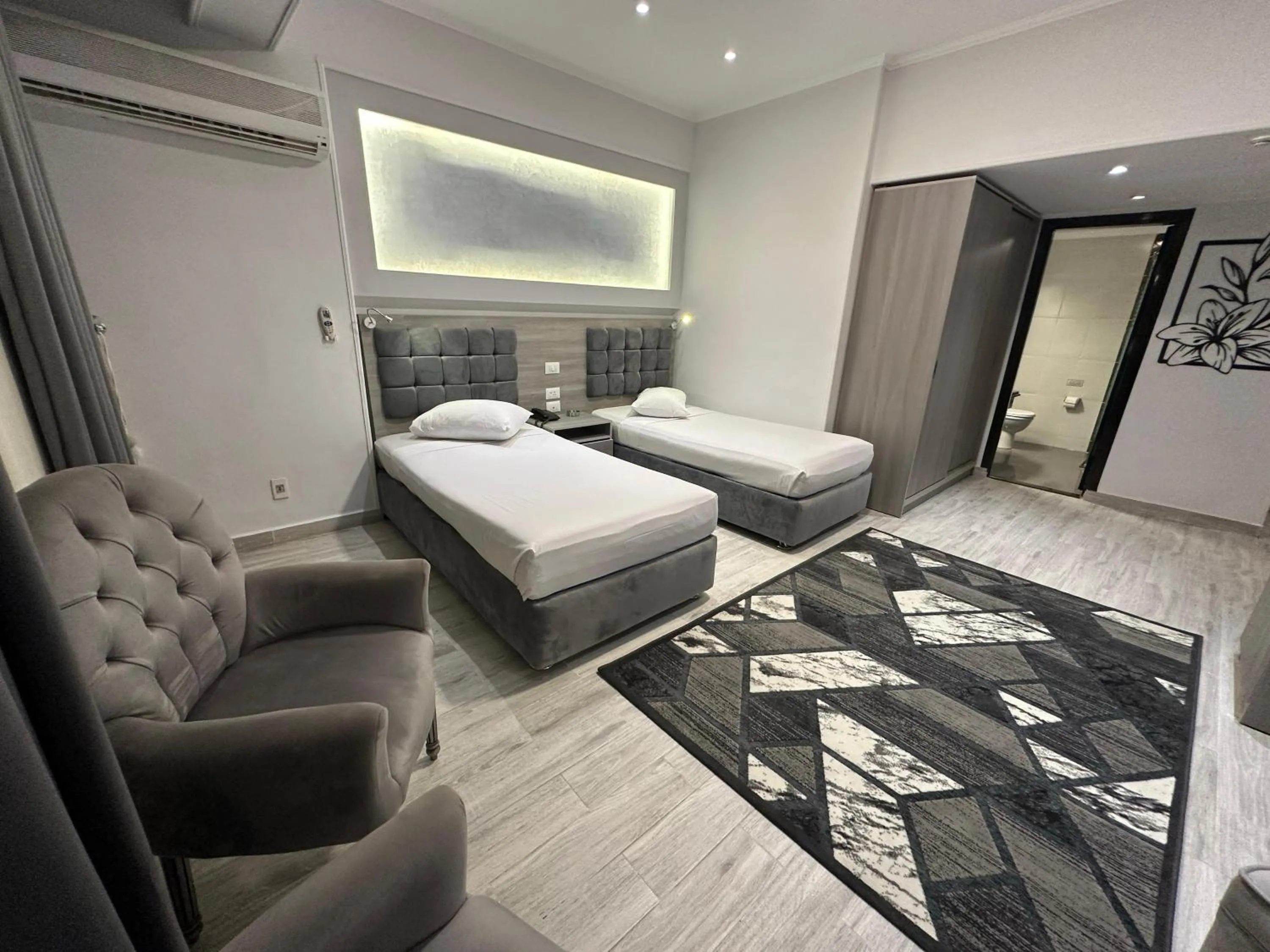 View (from property/room), Bed in Aura Inn Hotel Cairo