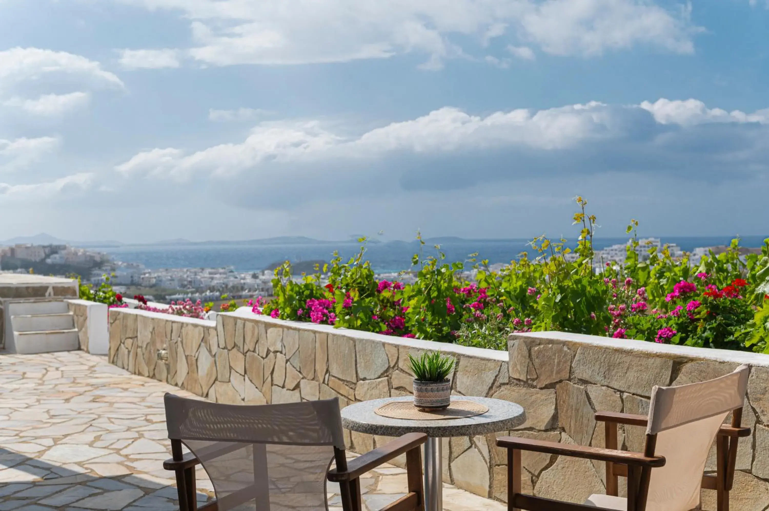 Deluxe Double Room with Sea View in Petros Studios & Suites Deluxe Double Room with Sea View in Petros Studios & Suites