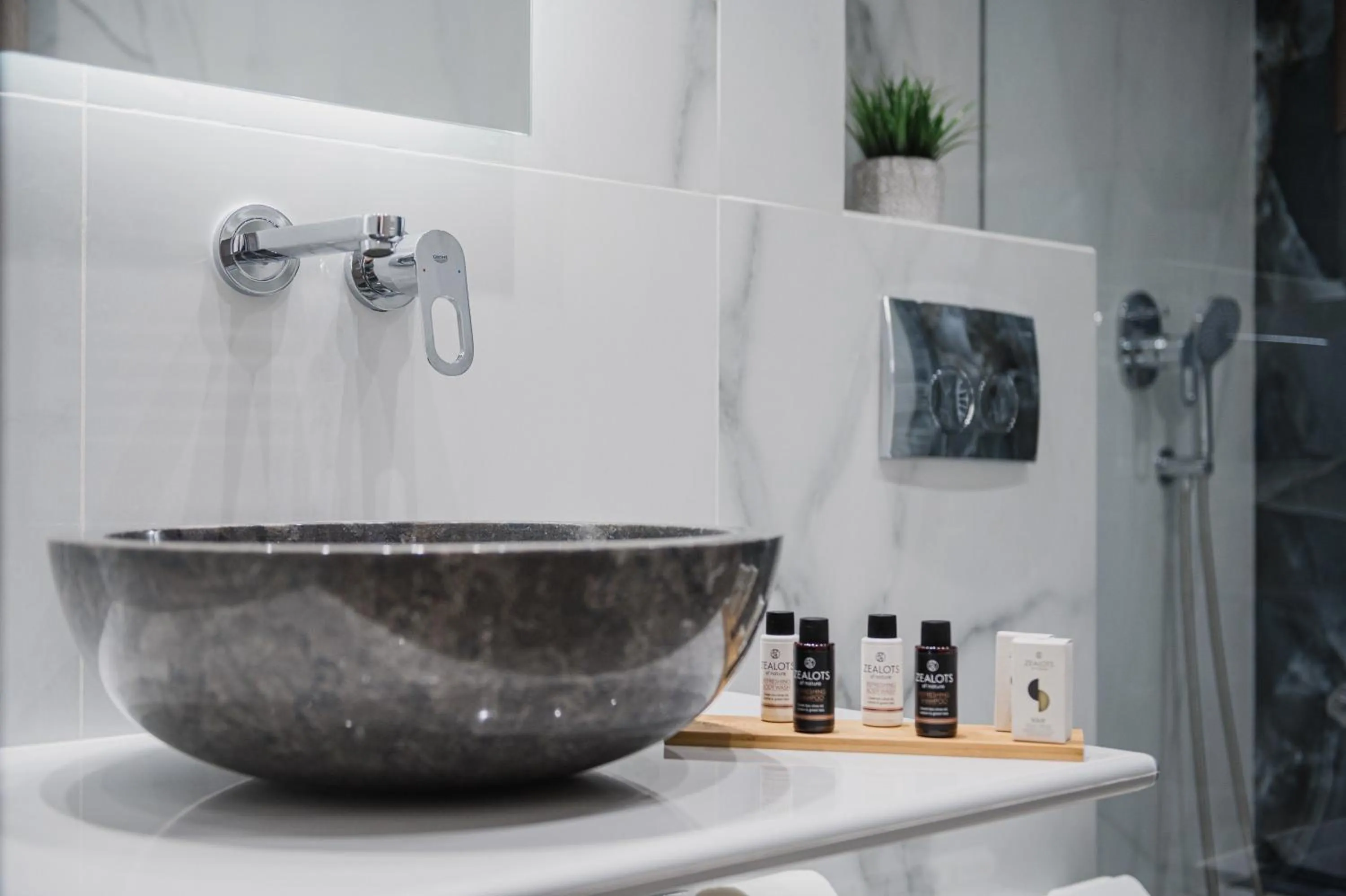 Bathroom in Petros Studios & Suites