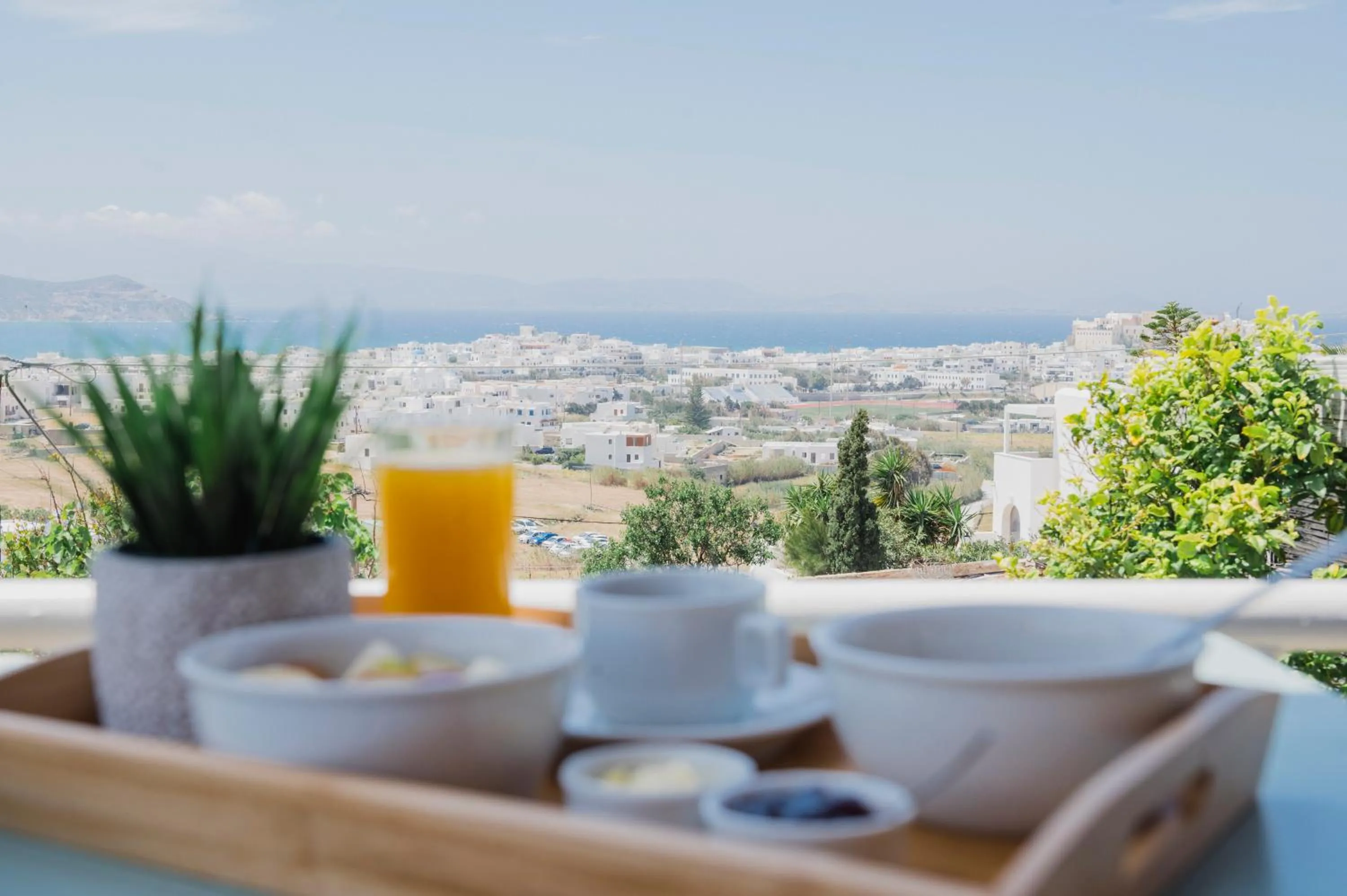 Day in Petros Studios & Suites