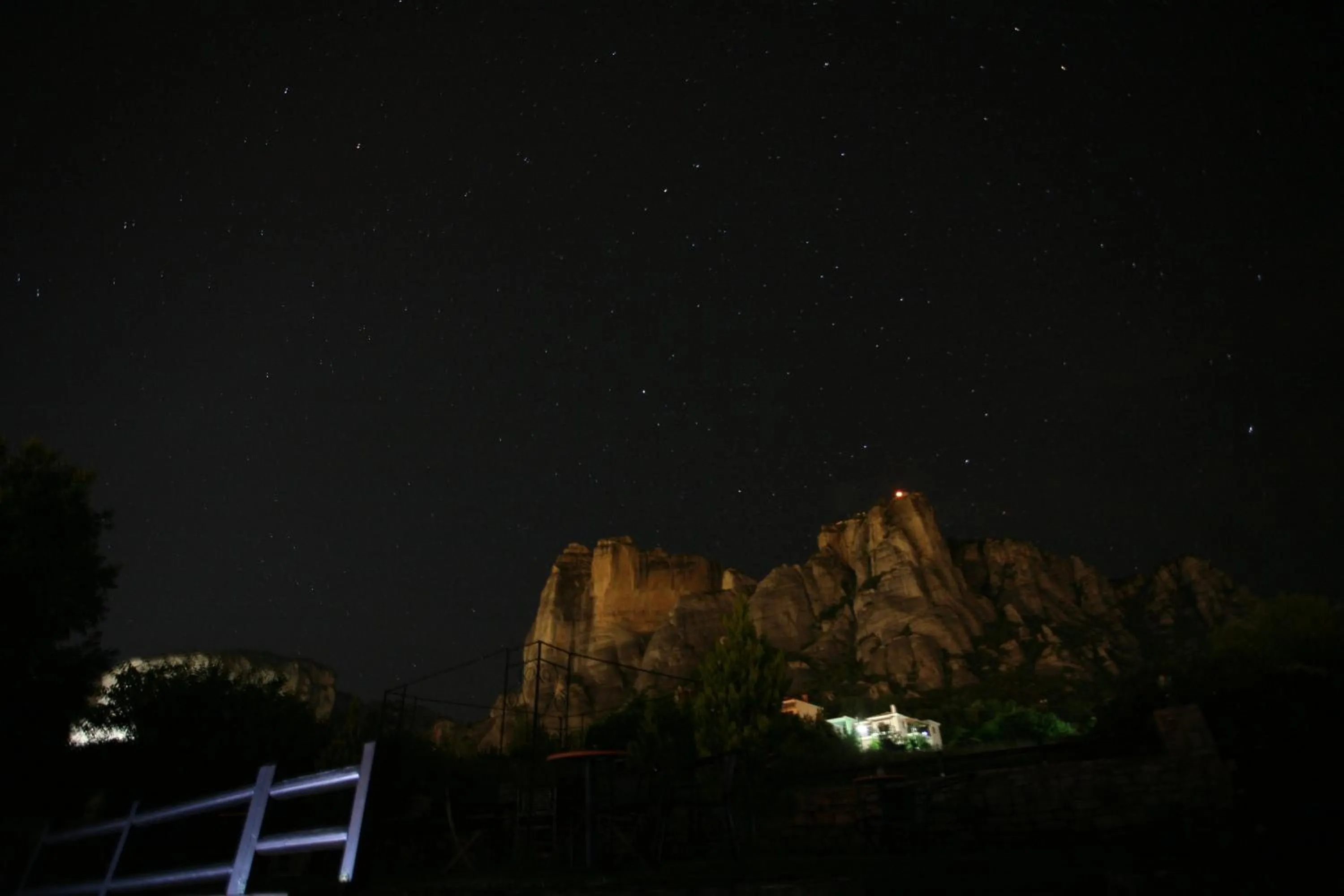 Area and facilities in Epavlis Meteora Suites Hotel