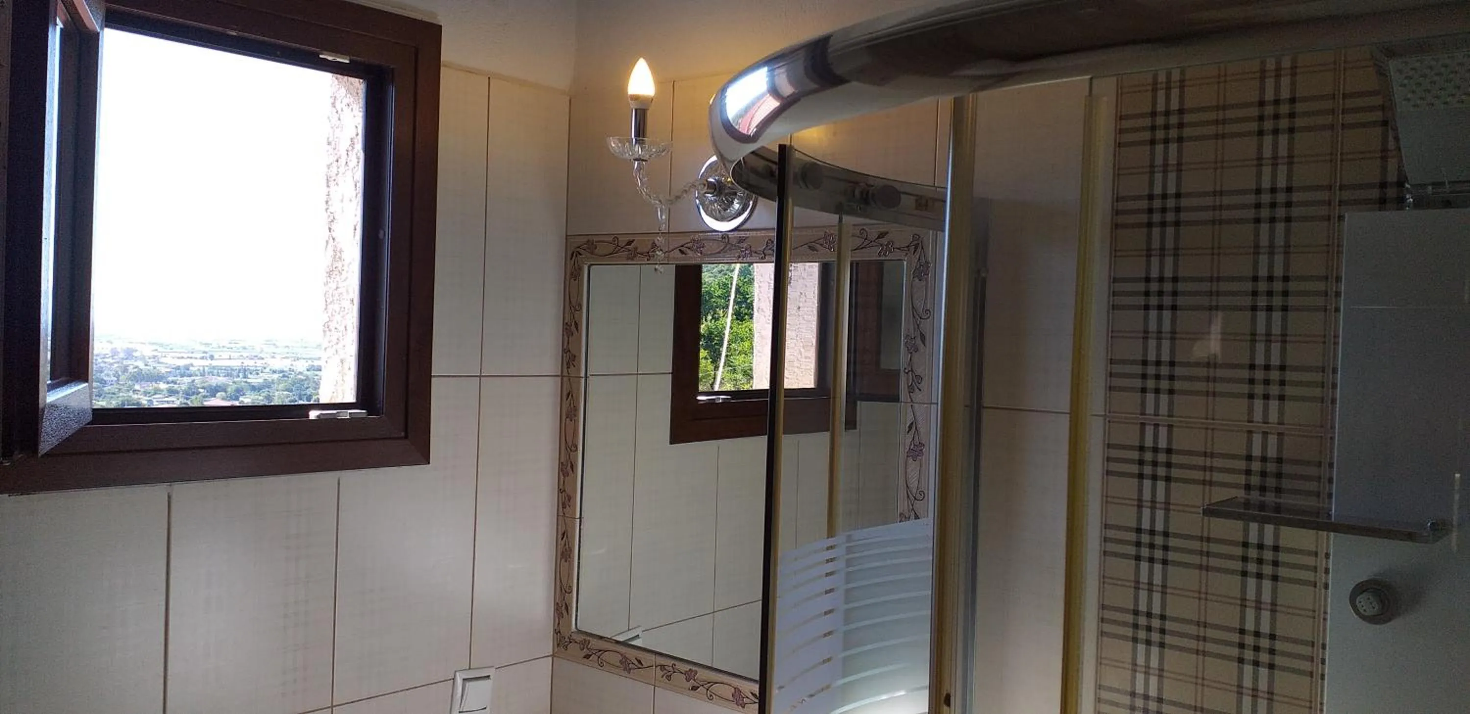 Epavlis Meteora Suites Hotel