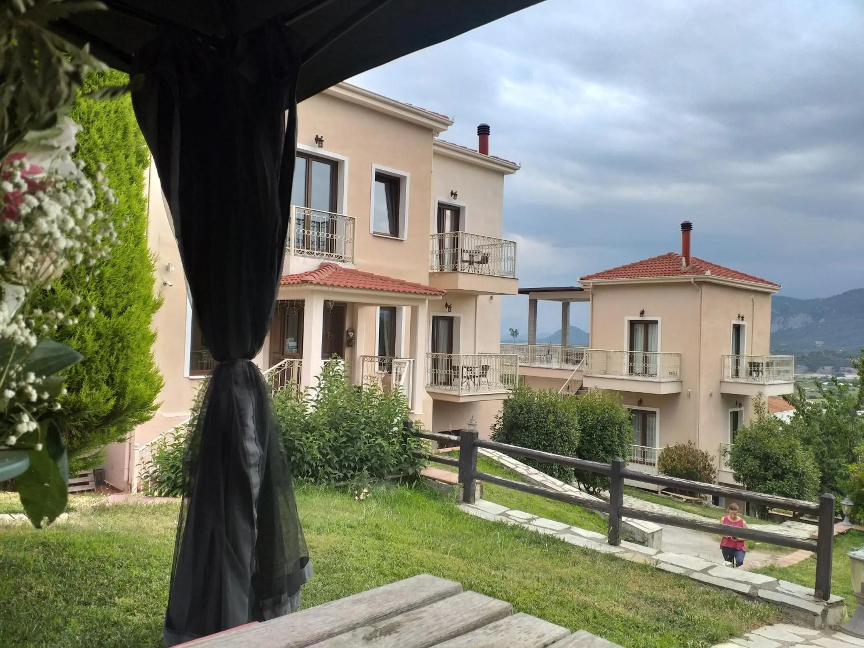 Garden in Epavlis Meteora Suites Hotel