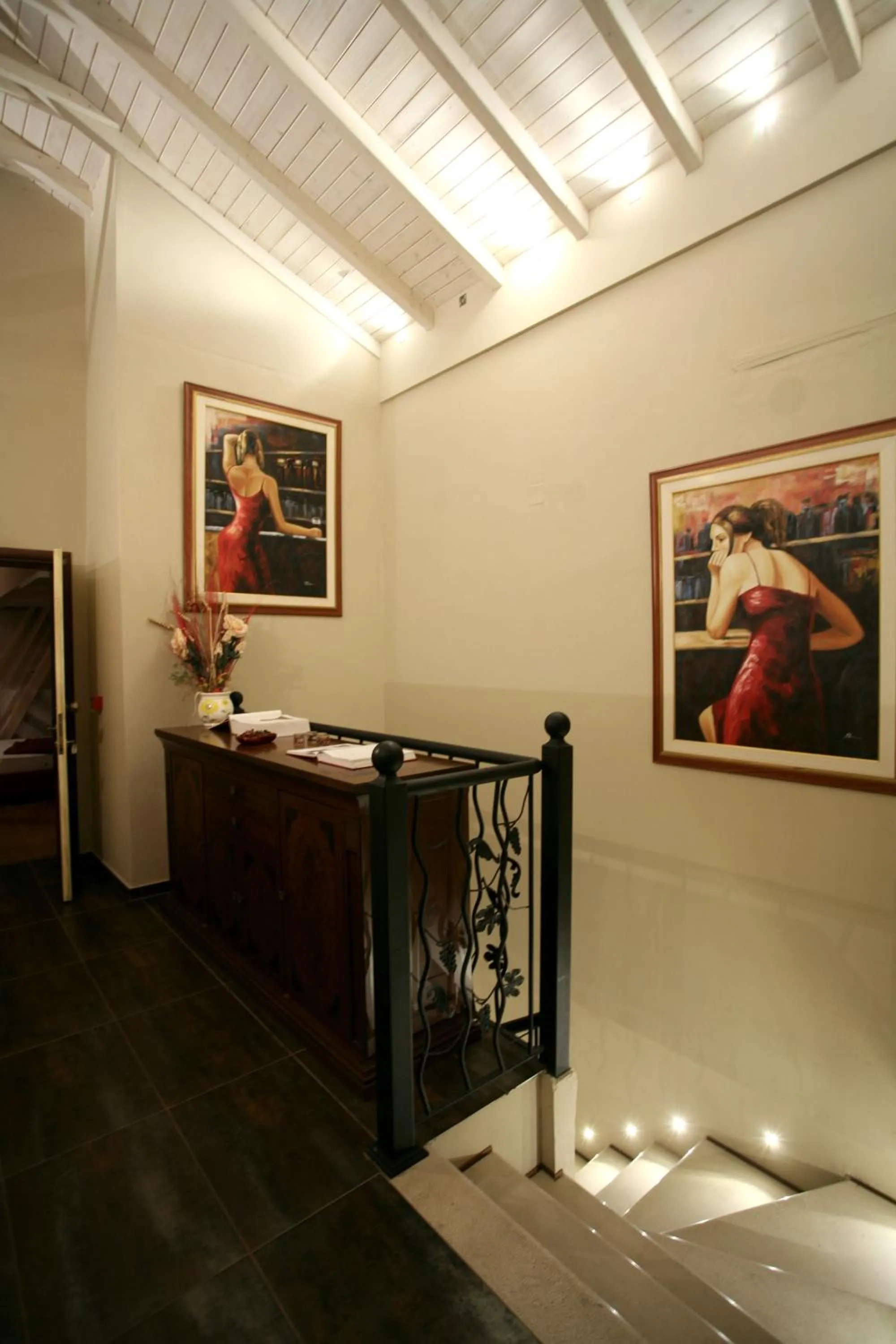 Communal lounge/ TV room in Epavlis Meteora Suites Hotel