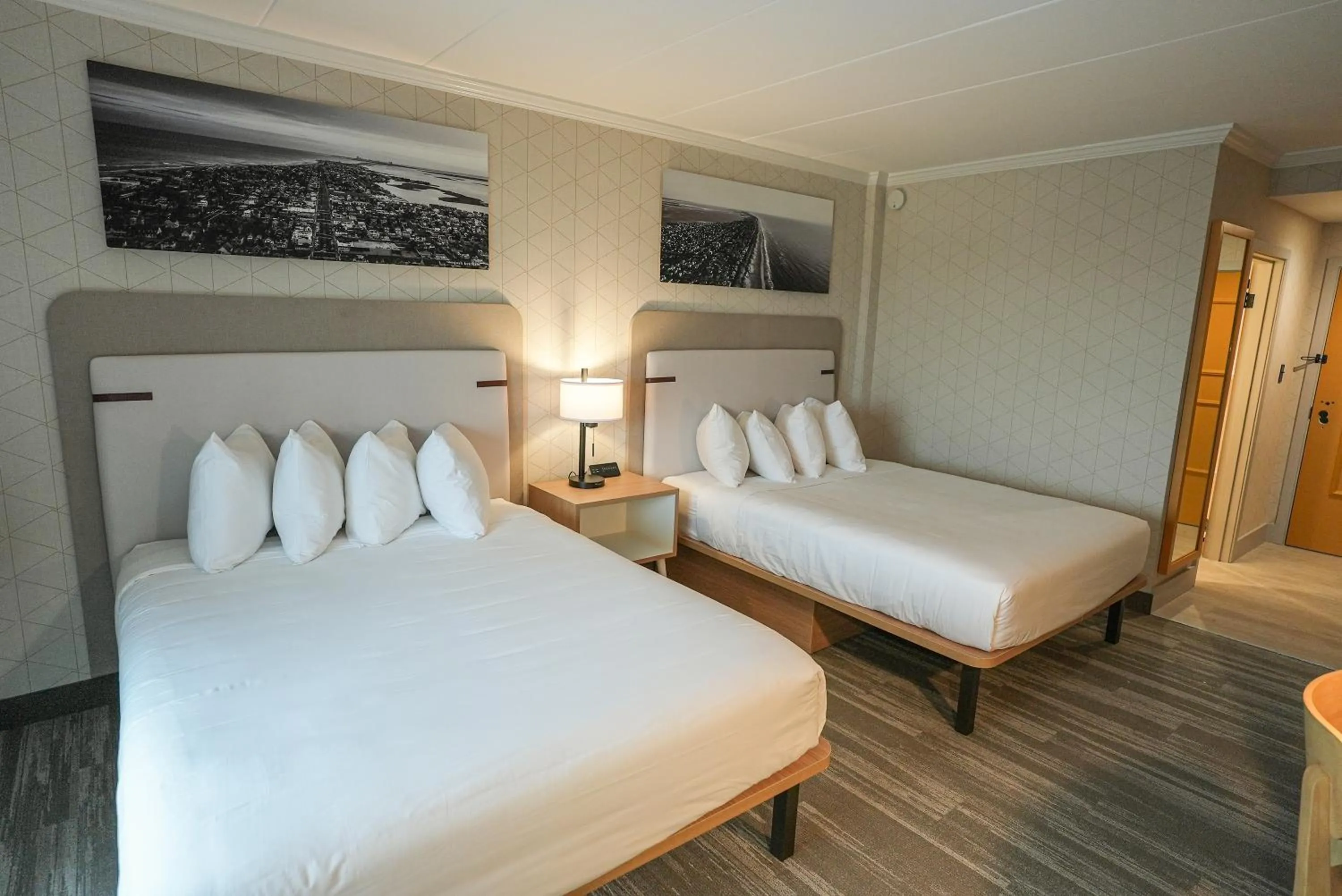 Bedroom, Bed in The Boulevard Hotel