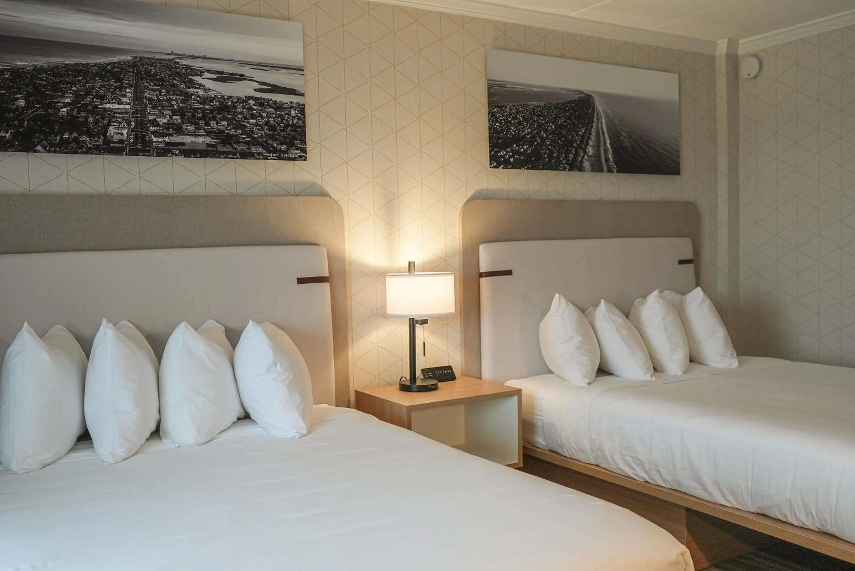 Bedroom, Bed in The Boulevard Hotel