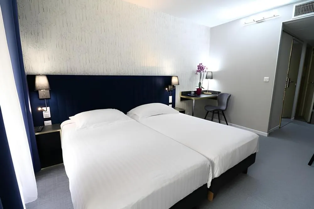 Bed in Hôtel Napoléon