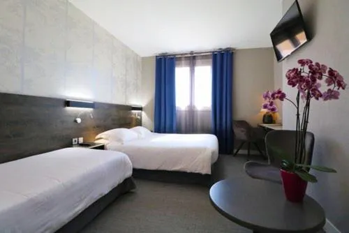 Bed in Hôtel Napoléon