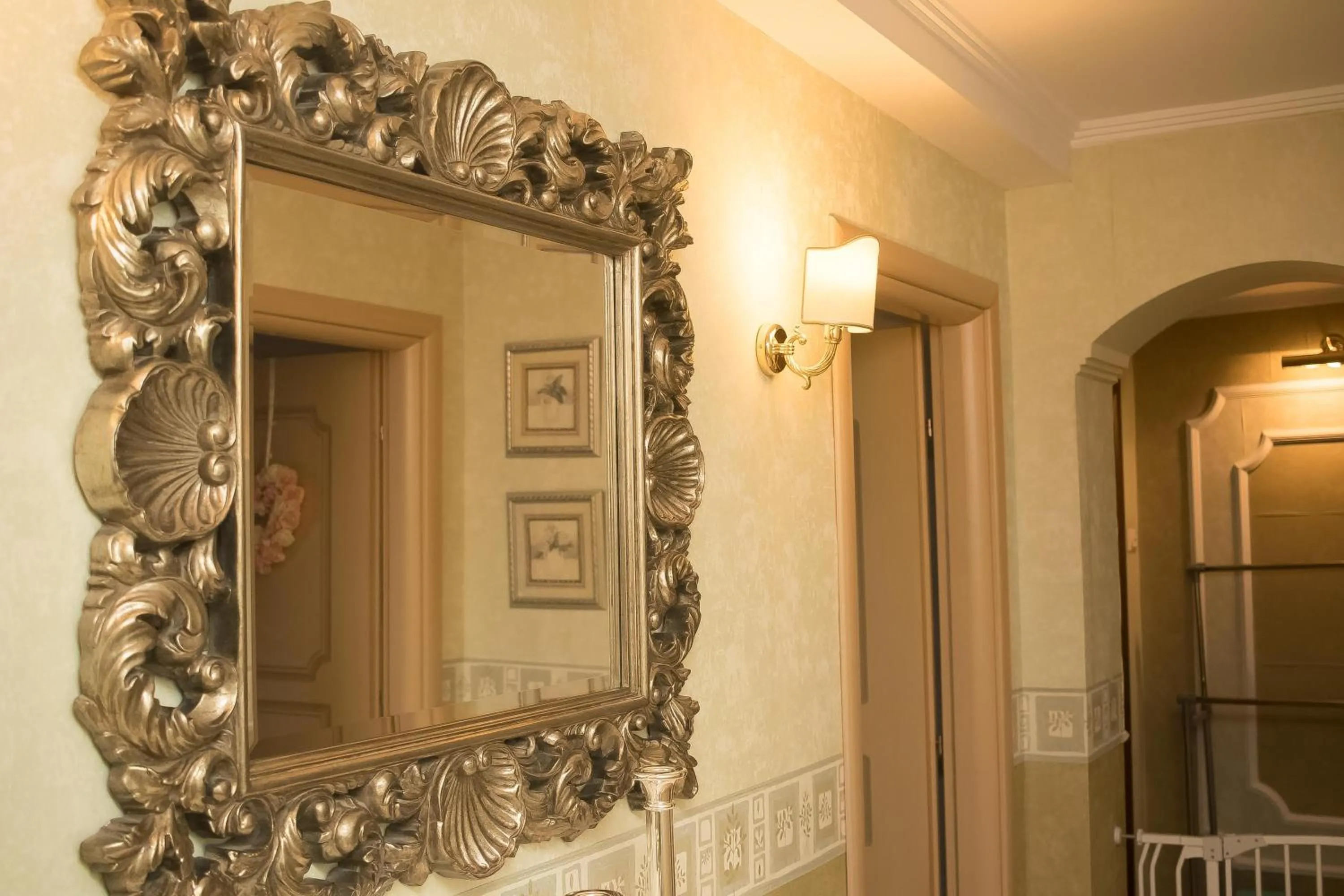 Decorative detail in Luxury Family Villa Meteora