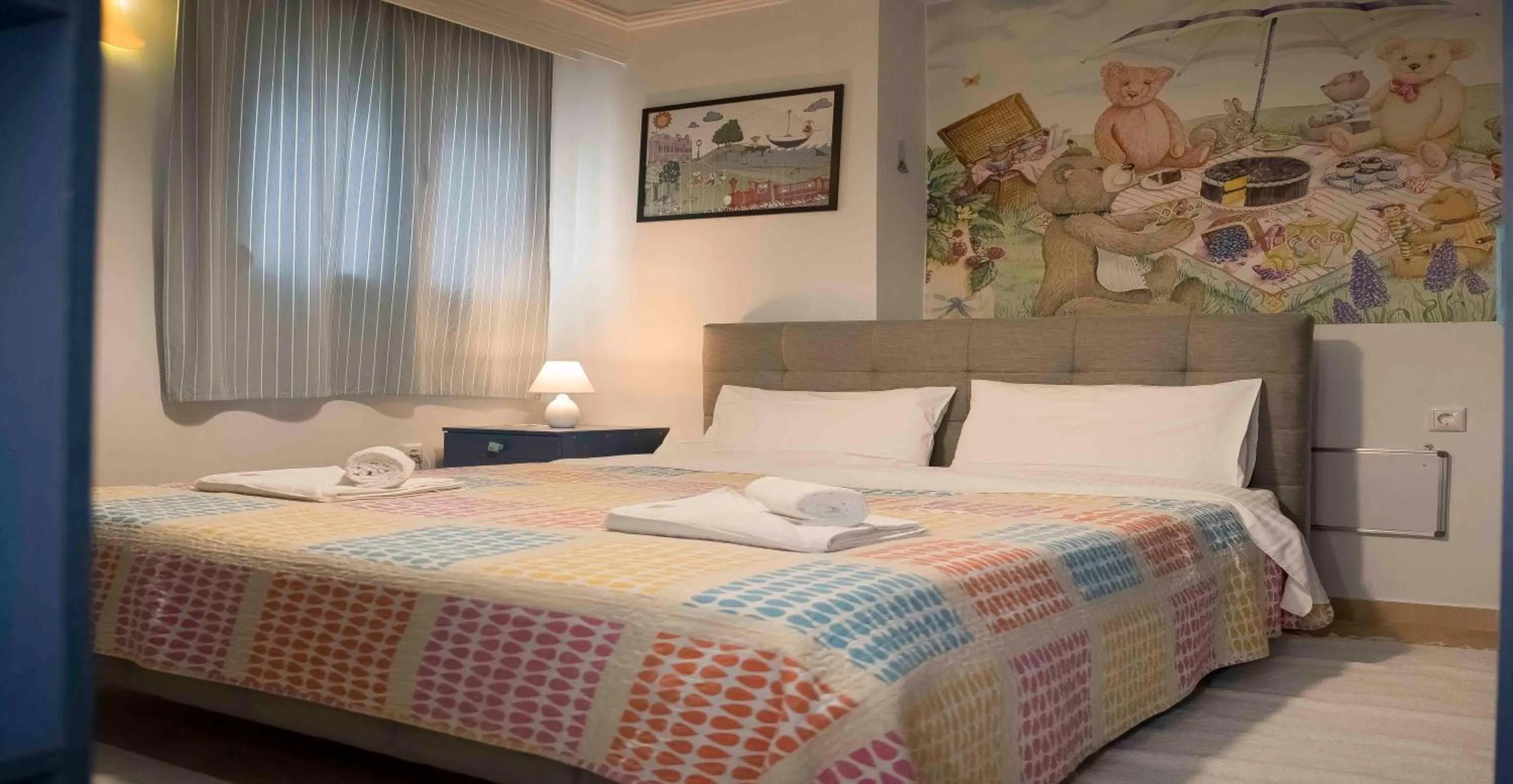 Bed in Luxury Family Villa Meteora