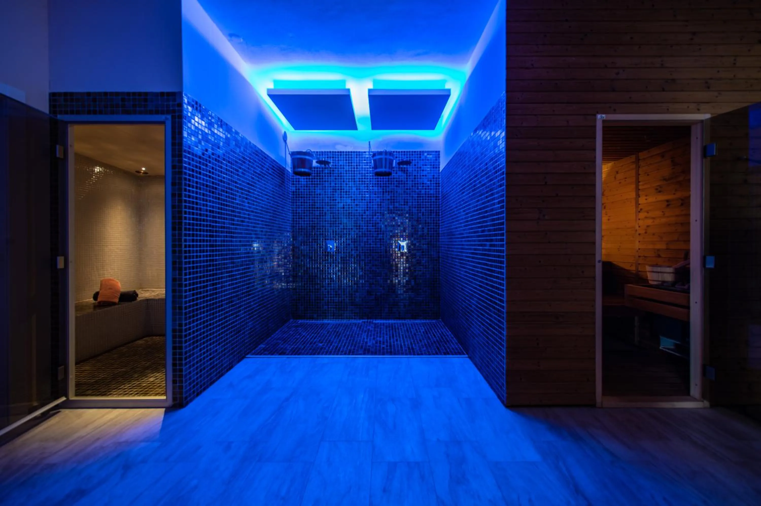 Shower in Premantura Resort - Hotel & Restaurant