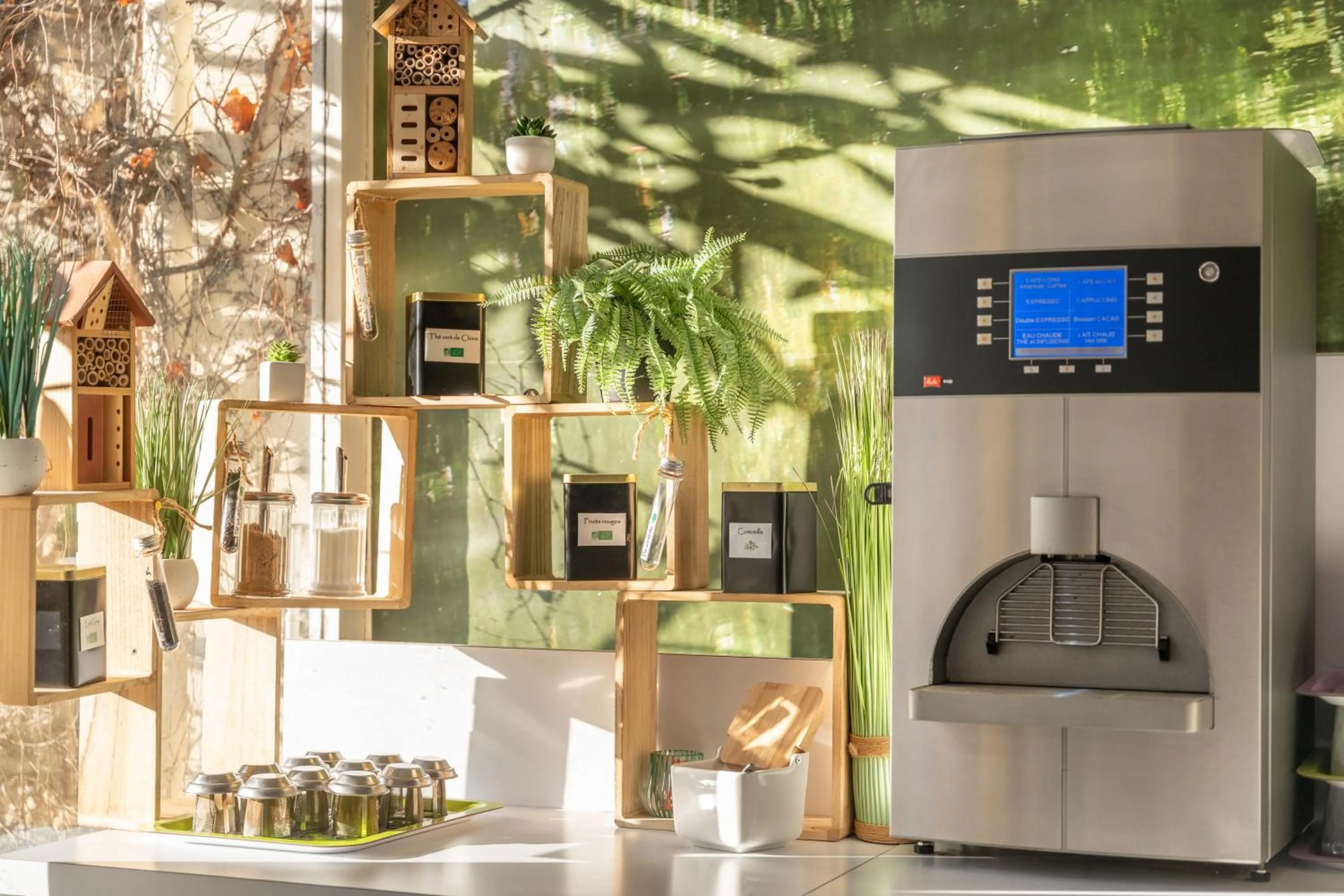 Breakfast in Grand Hôtel Niort Centre