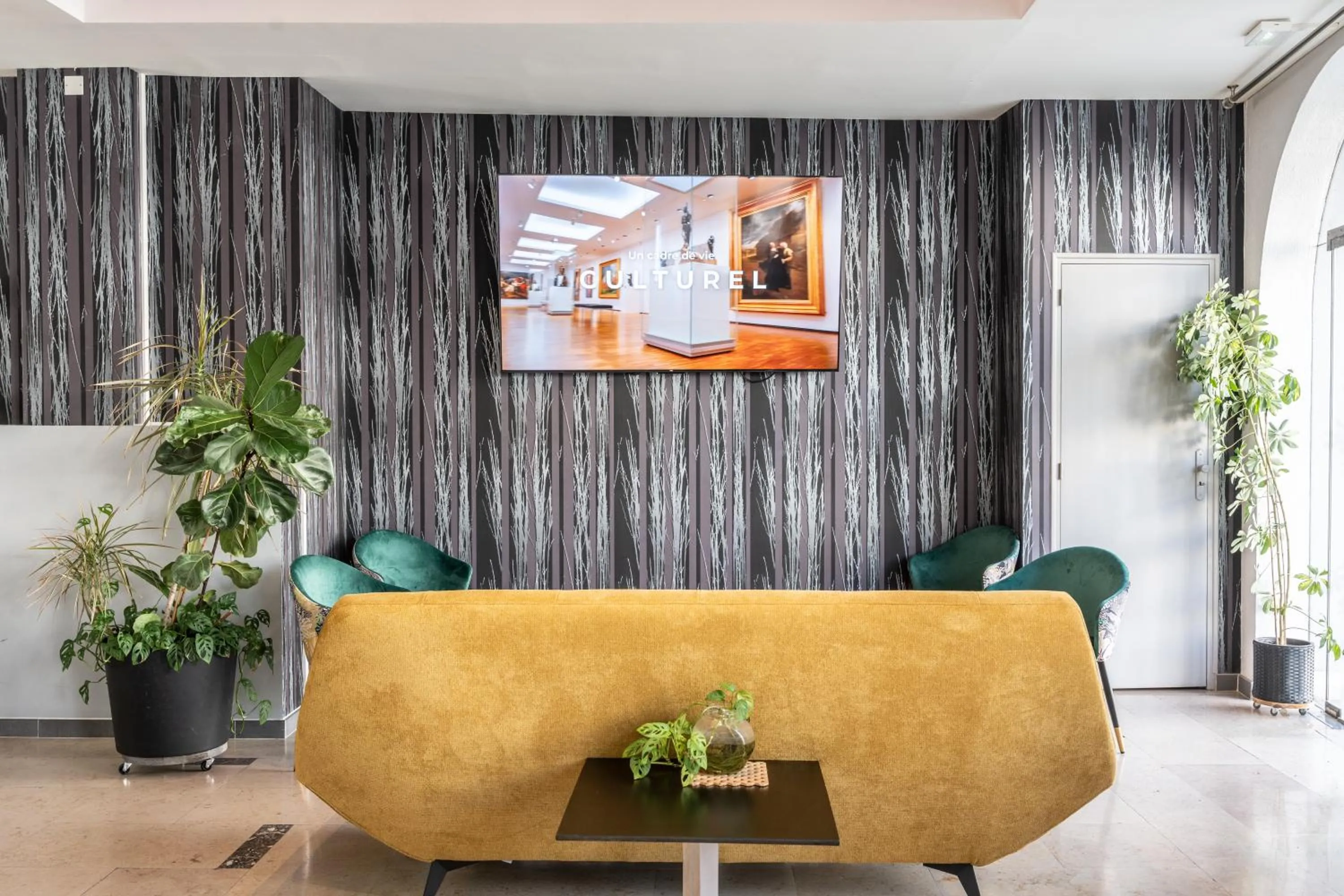 Living room in Grand Hôtel Niort Centre