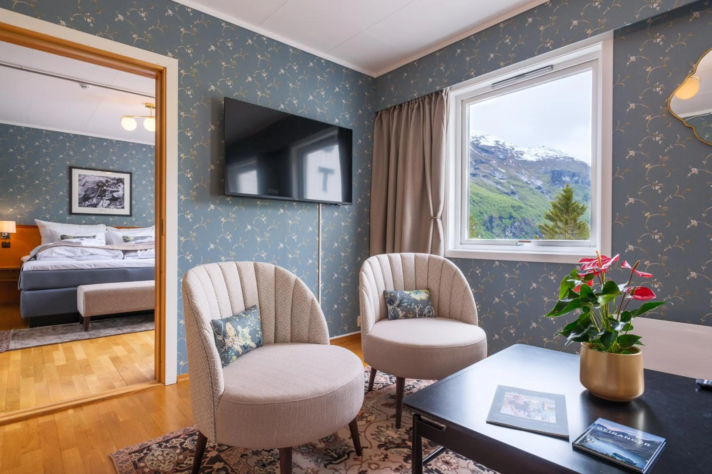 TV and multimedia in Hotel Utsikten - by Classic Norway Hotels