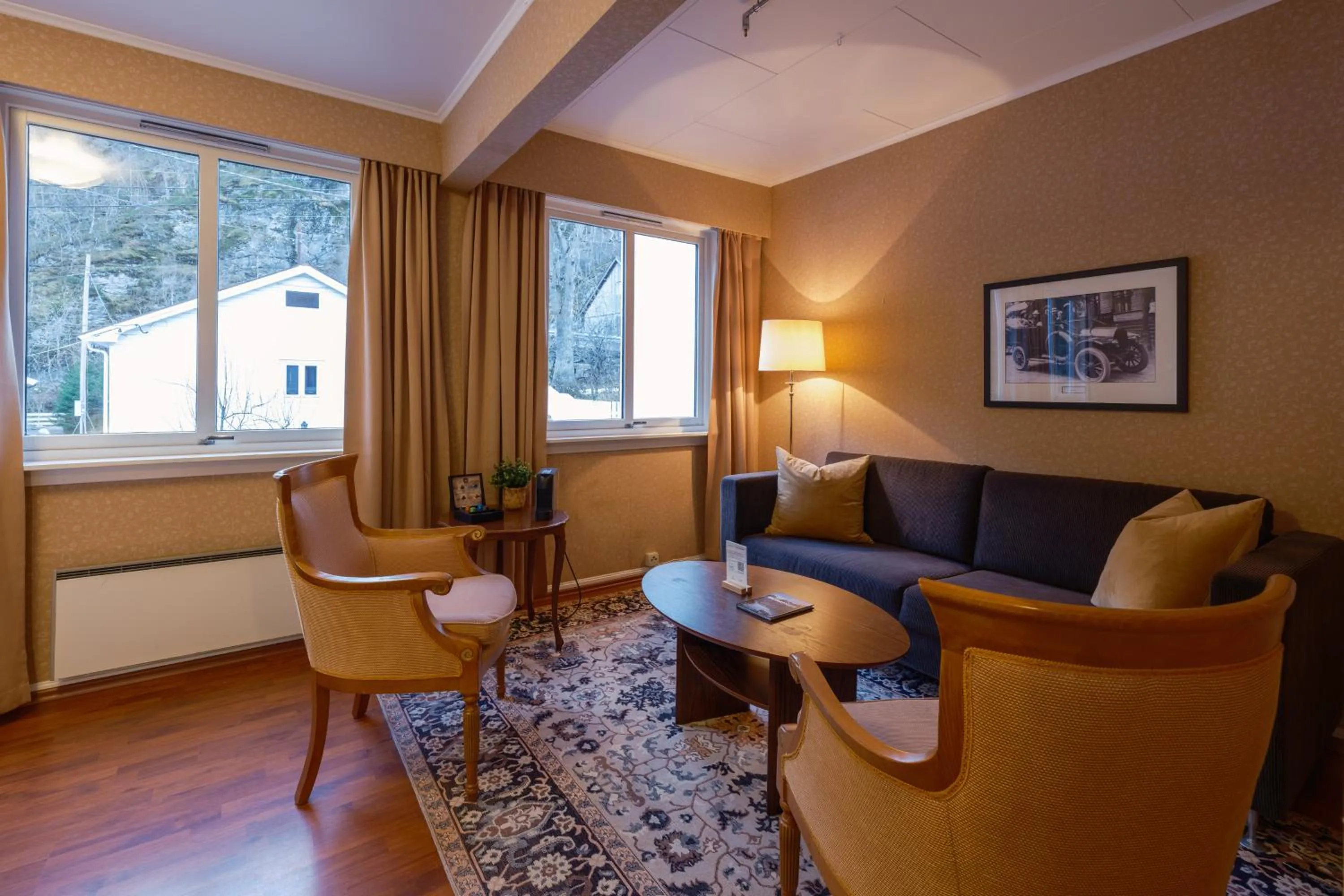 Living room in Hotel Utsikten - by Classic Norway Hotels