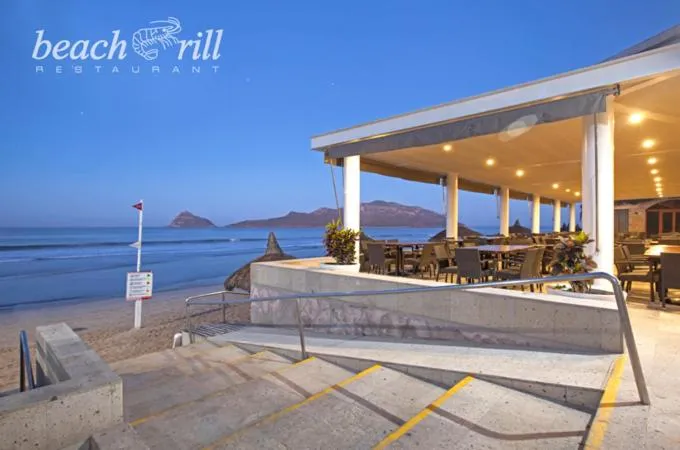 Restaurant/places to eat in Gaviana Resort