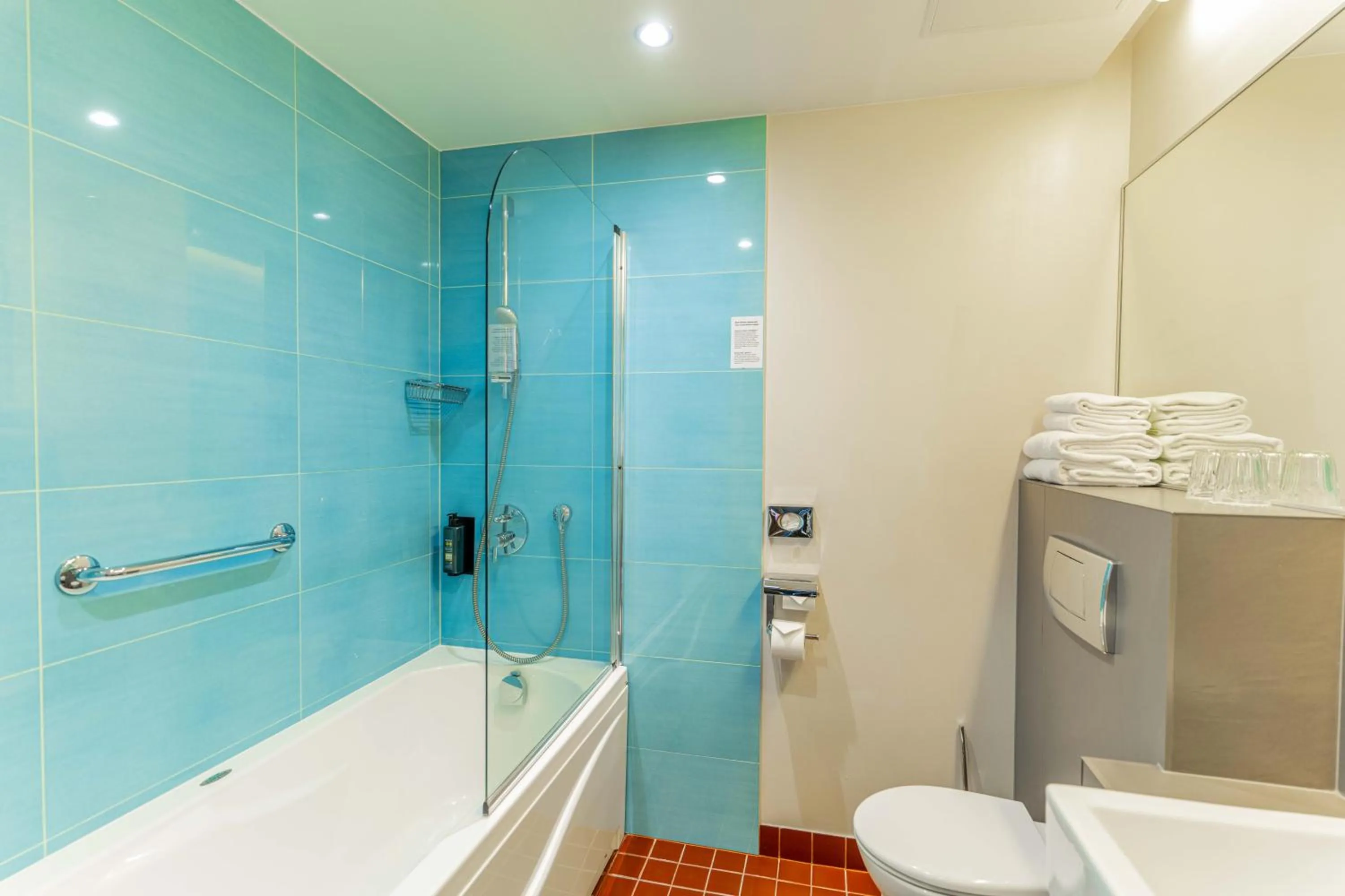 Shower in Hestia Hotel Europa