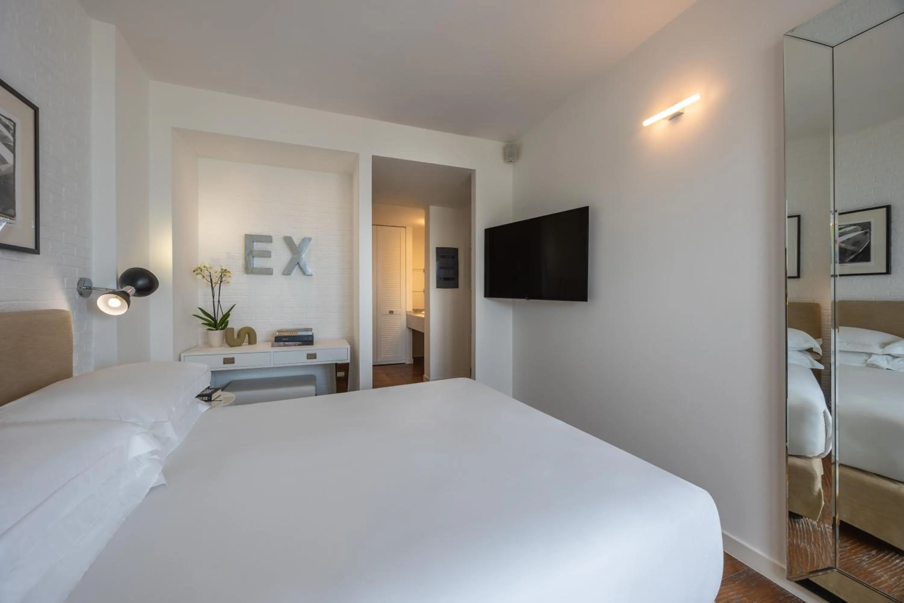 Bedroom, Bed in Excelsior Hotel, SPA & Lido - Preferred Hotels & Resorts