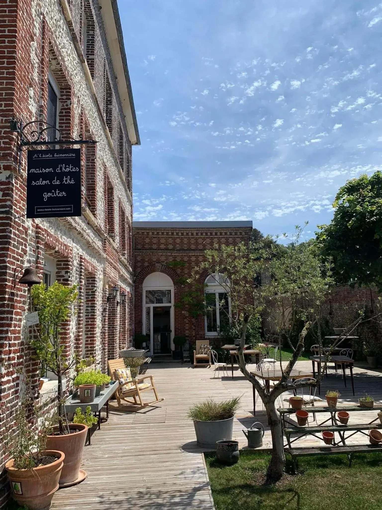 Two-Bedroom House in A L'ecole Buissonniere Two-Bedroom House in A L'ecole Buissonniere