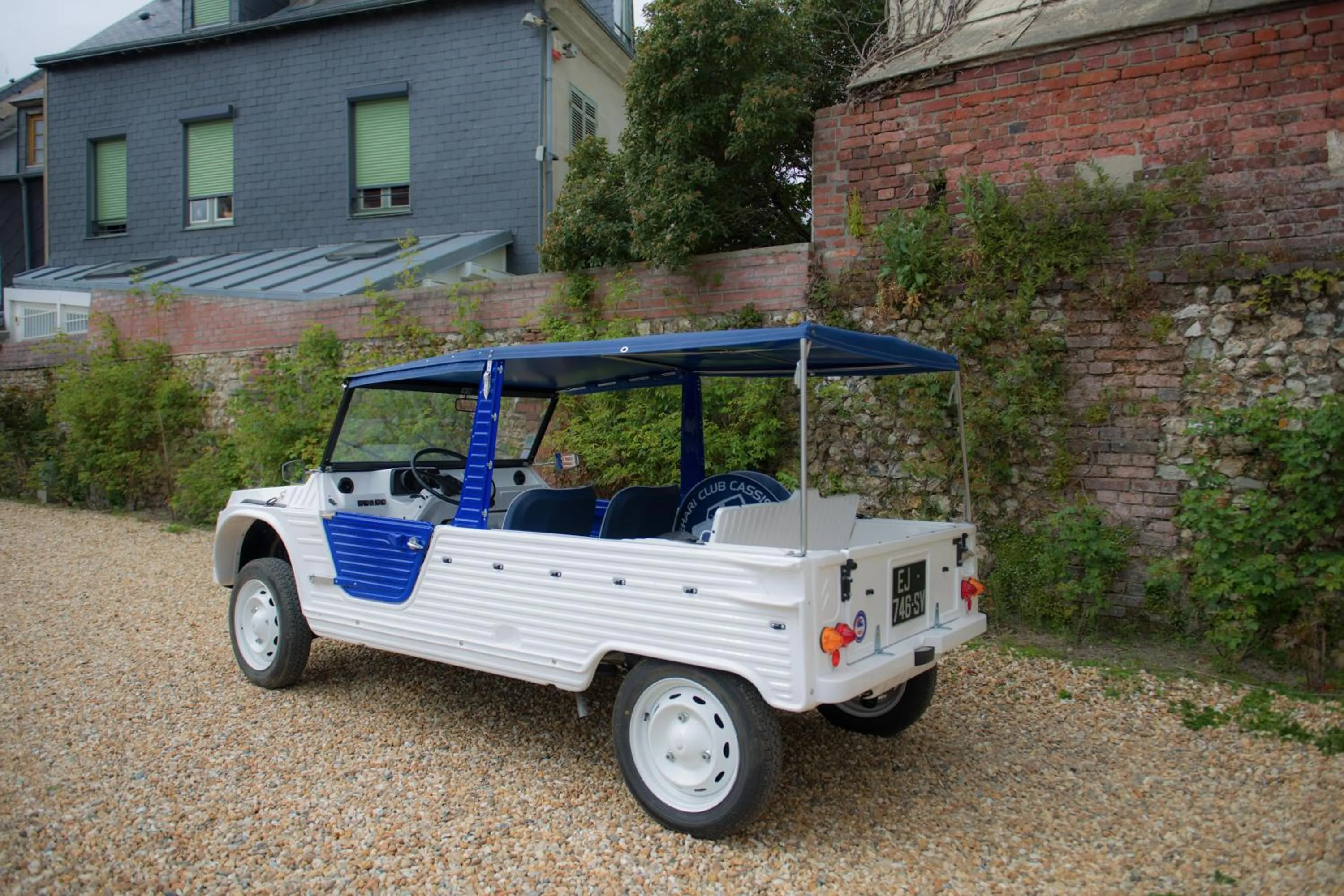 Property building in A L'ecole Buissonniere