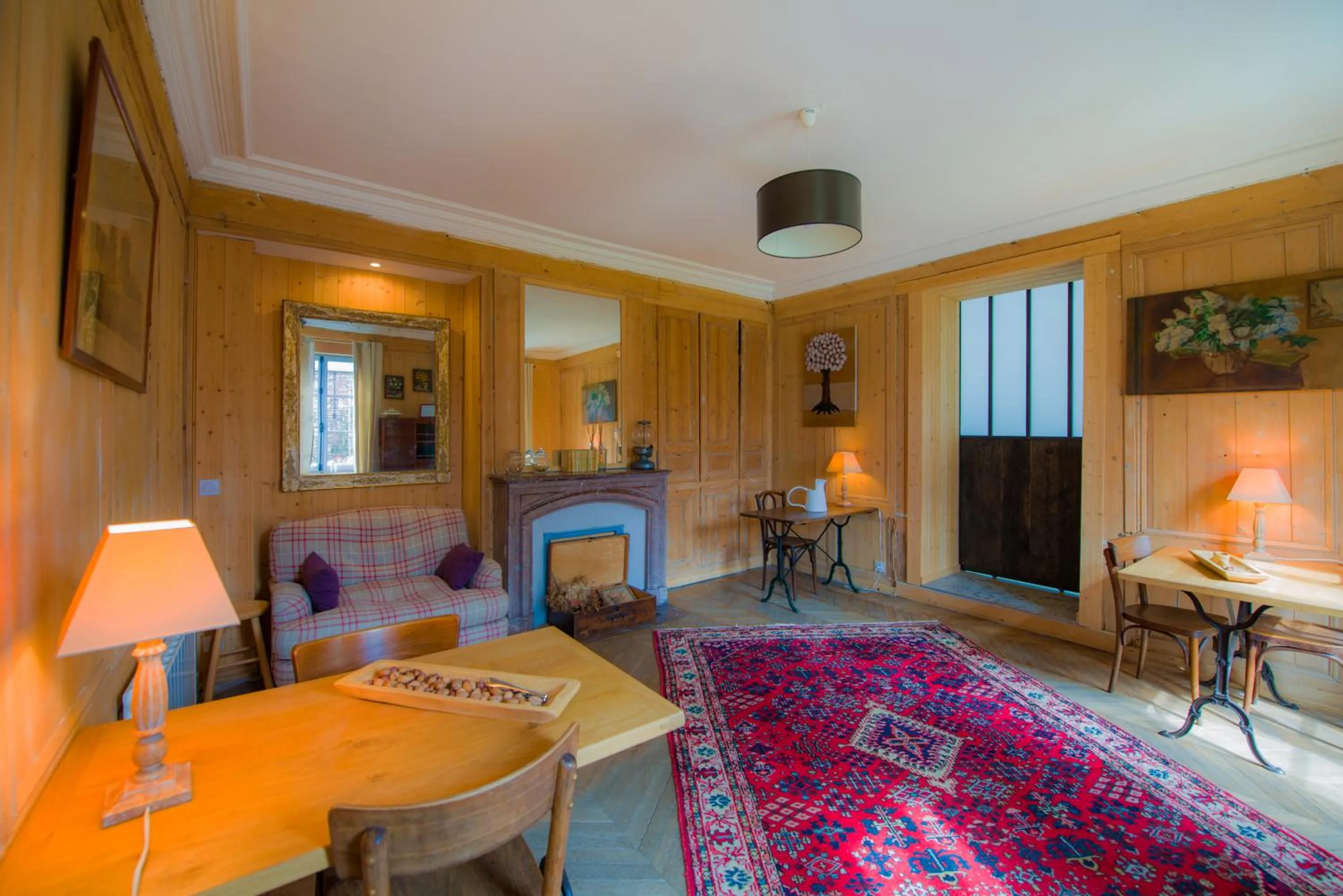 Property building in A L'ecole Buissonniere