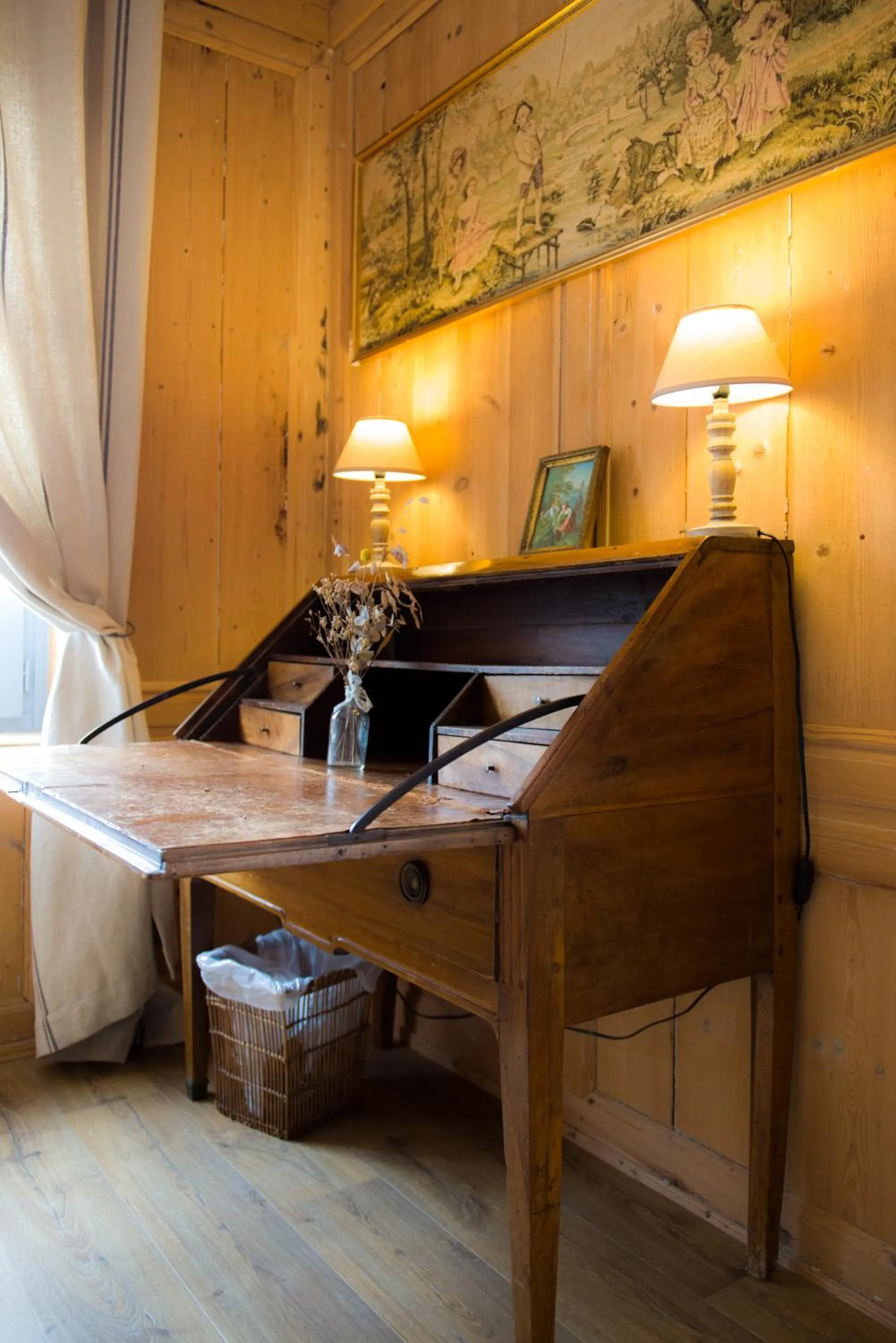 Living room, Bed in A L'ecole Buissonniere