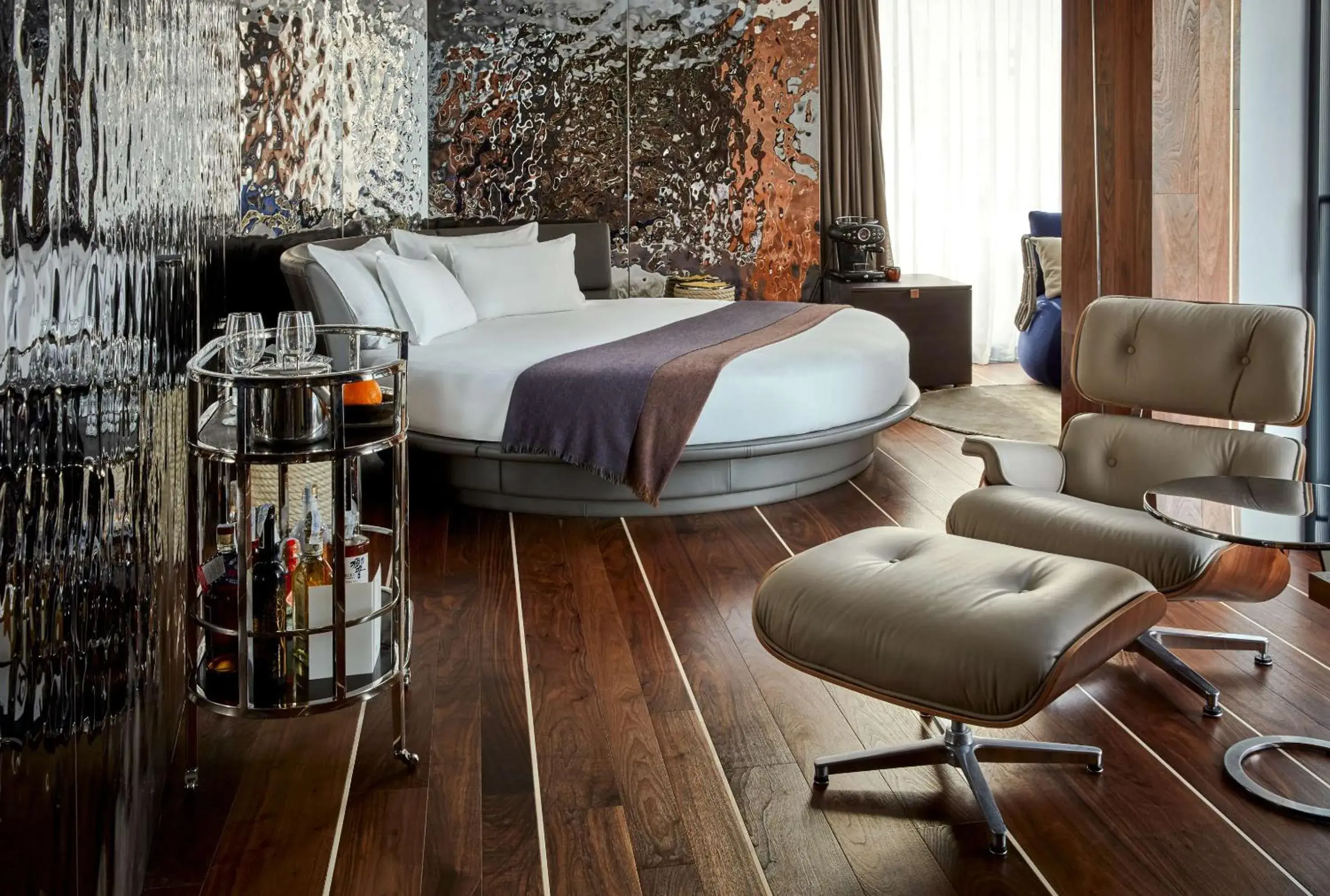 Suite with Terrace and View in Sir Joan Hotel, part of Sircle Collection Suite with Terrace and View in Sir Joan Hotel, part of Sircle Collection