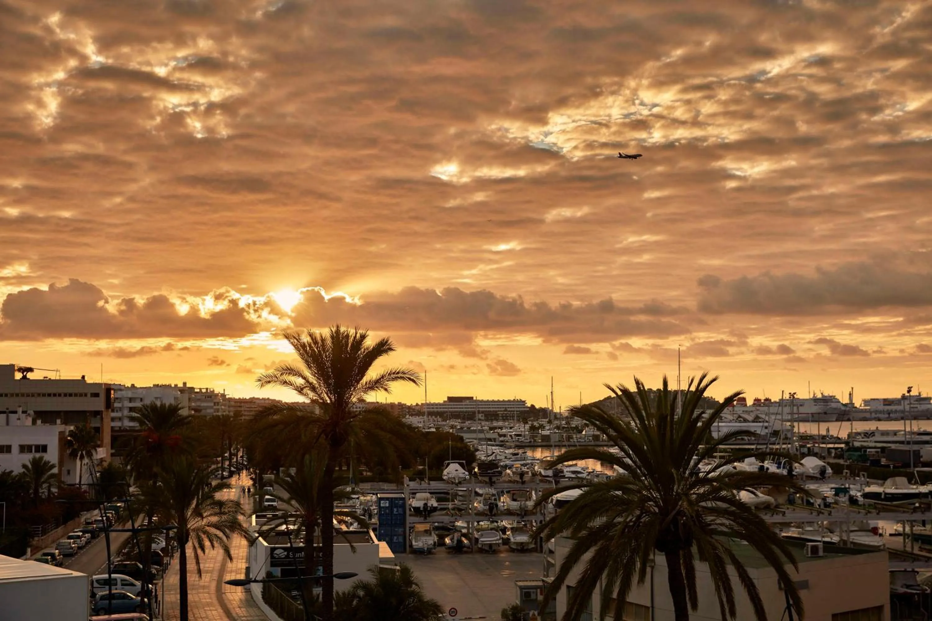 Photo of the whole room in Sir Joan Hotel, part of Sircle Collection