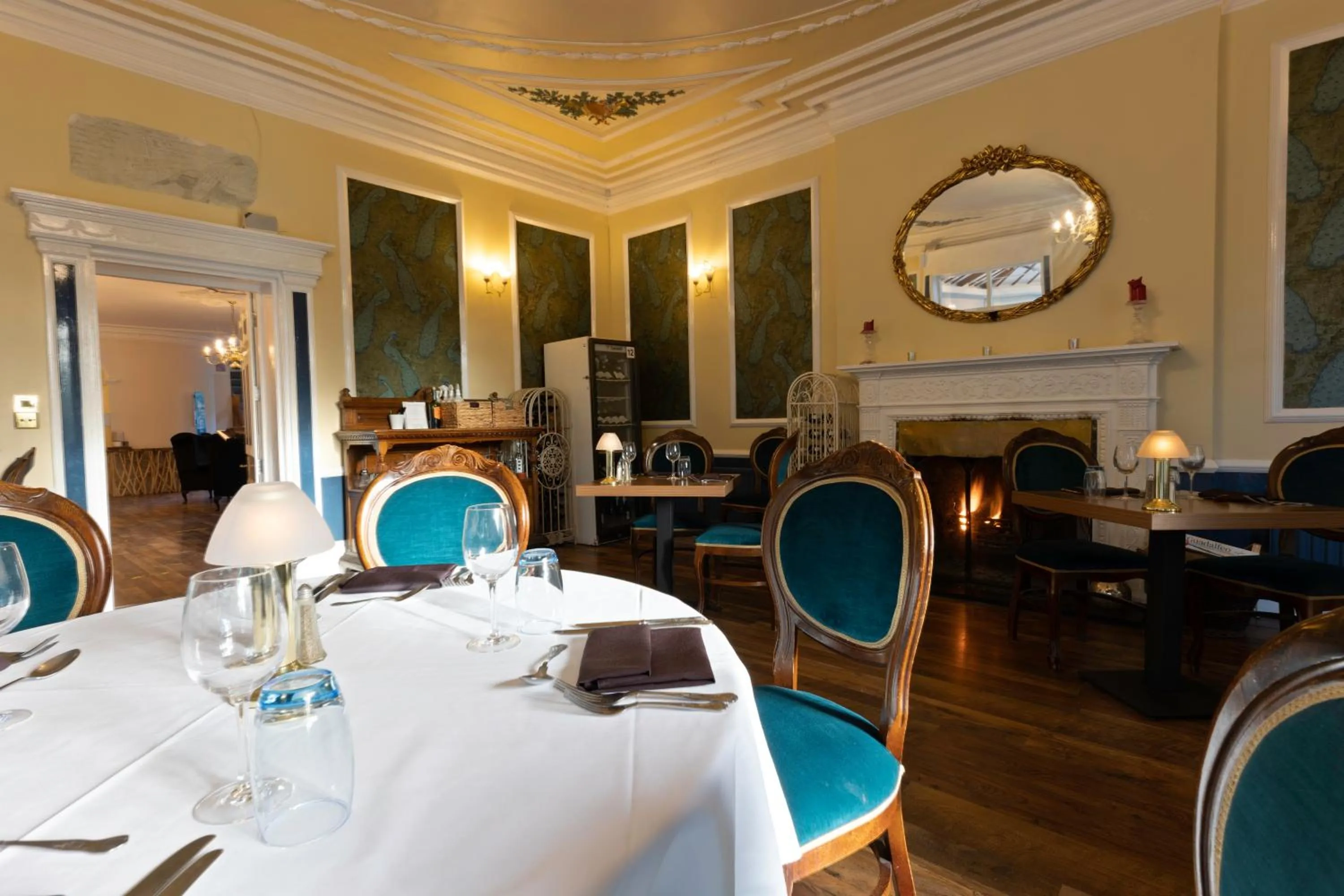 Woodlands Lodge Hotel