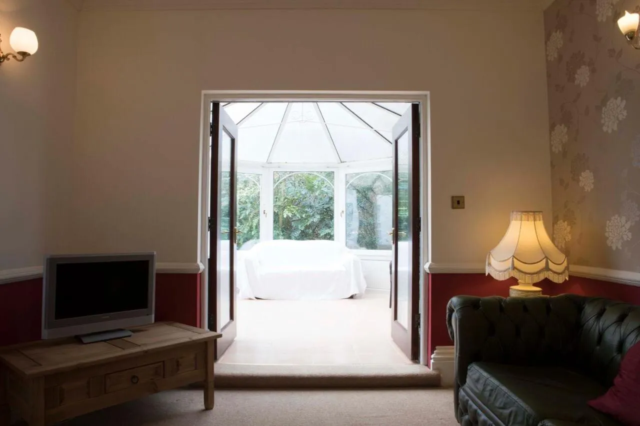 Woodlands Lodge Hotel