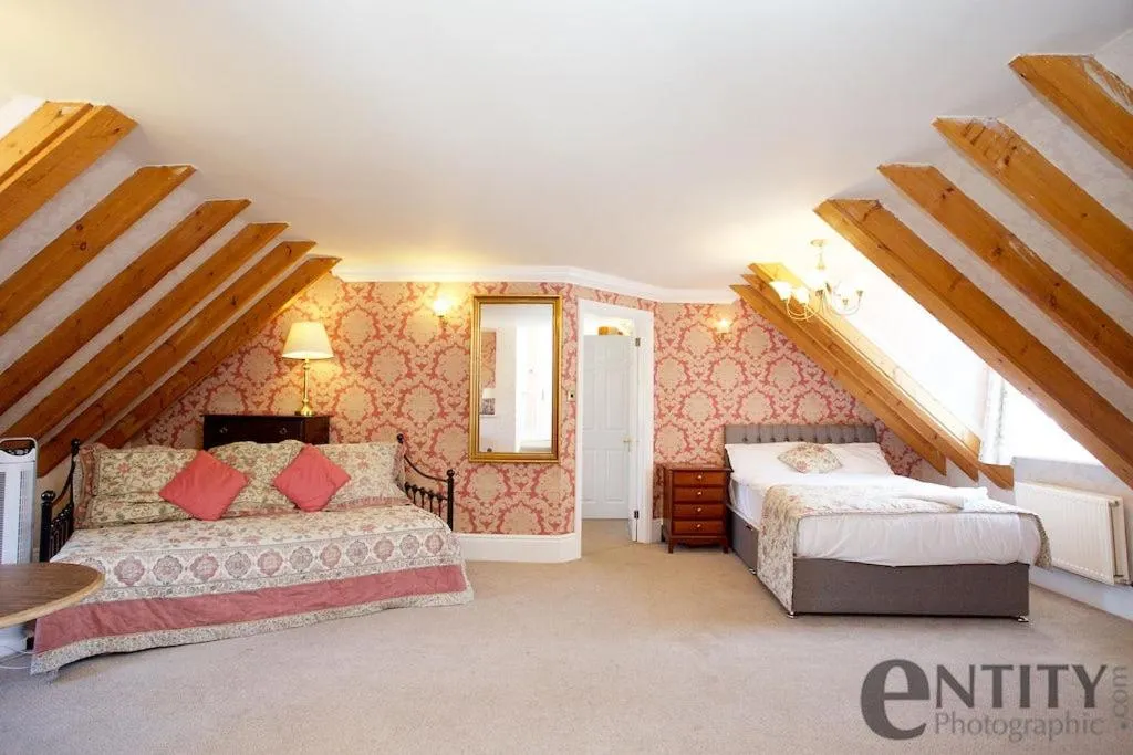 Bed in Woodlands Lodge Hotel