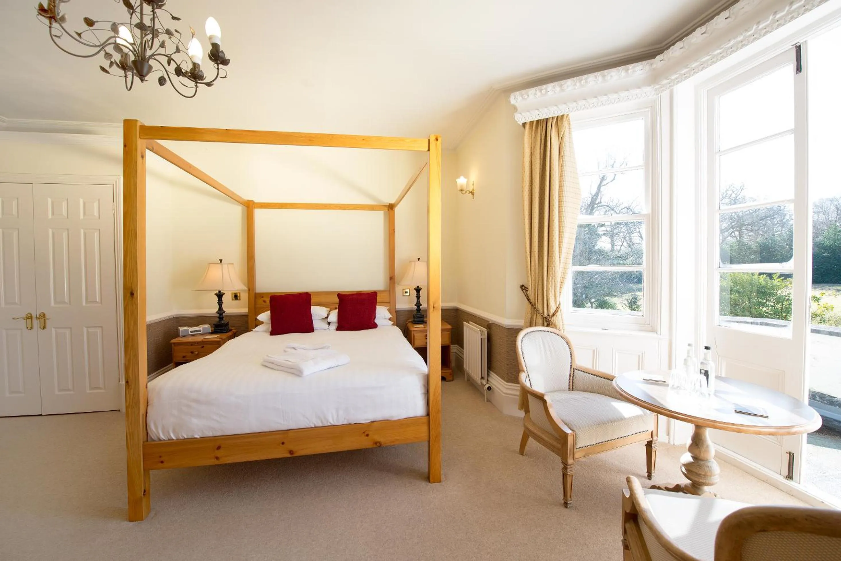 Bed in Woodlands Lodge Hotel