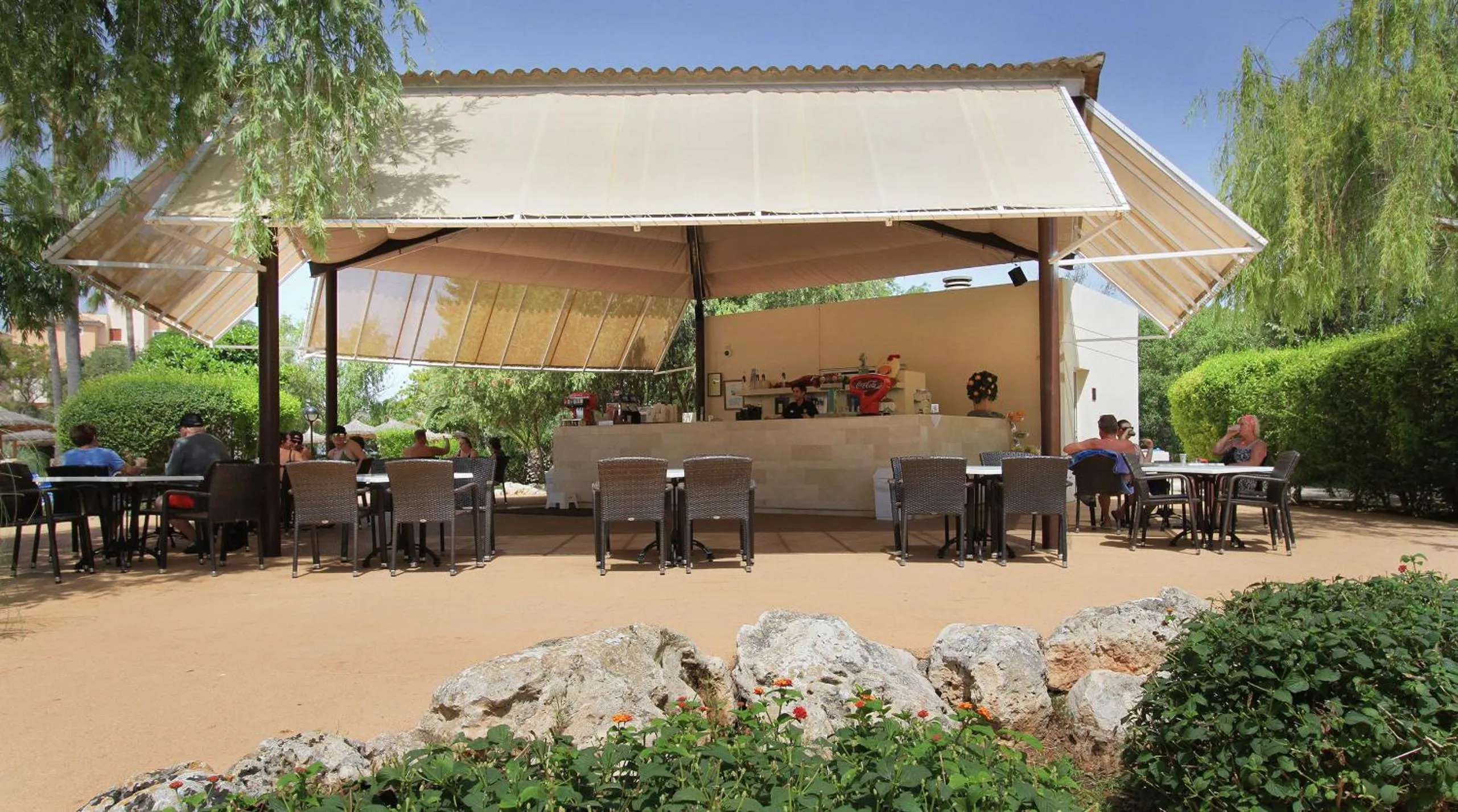 Lounge or bar in Garbi Cala Millor