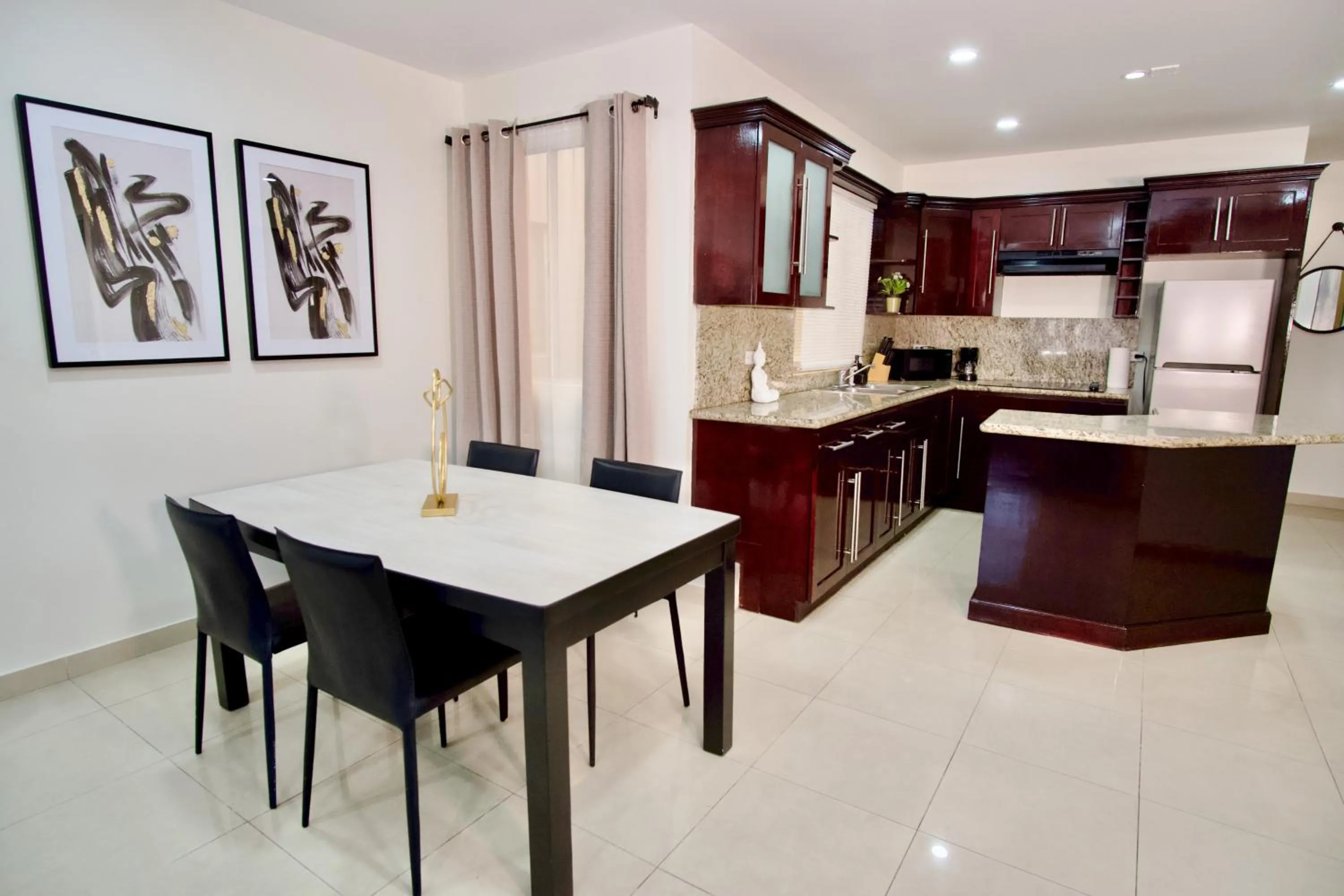 Dining area in Rio Suites