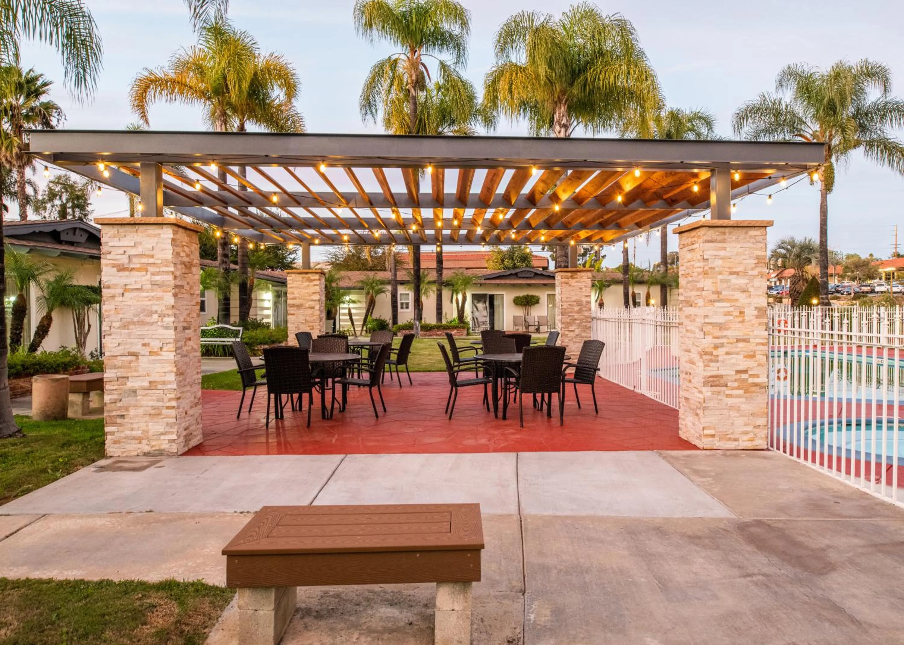 Patio in Fallbrook Country Inn