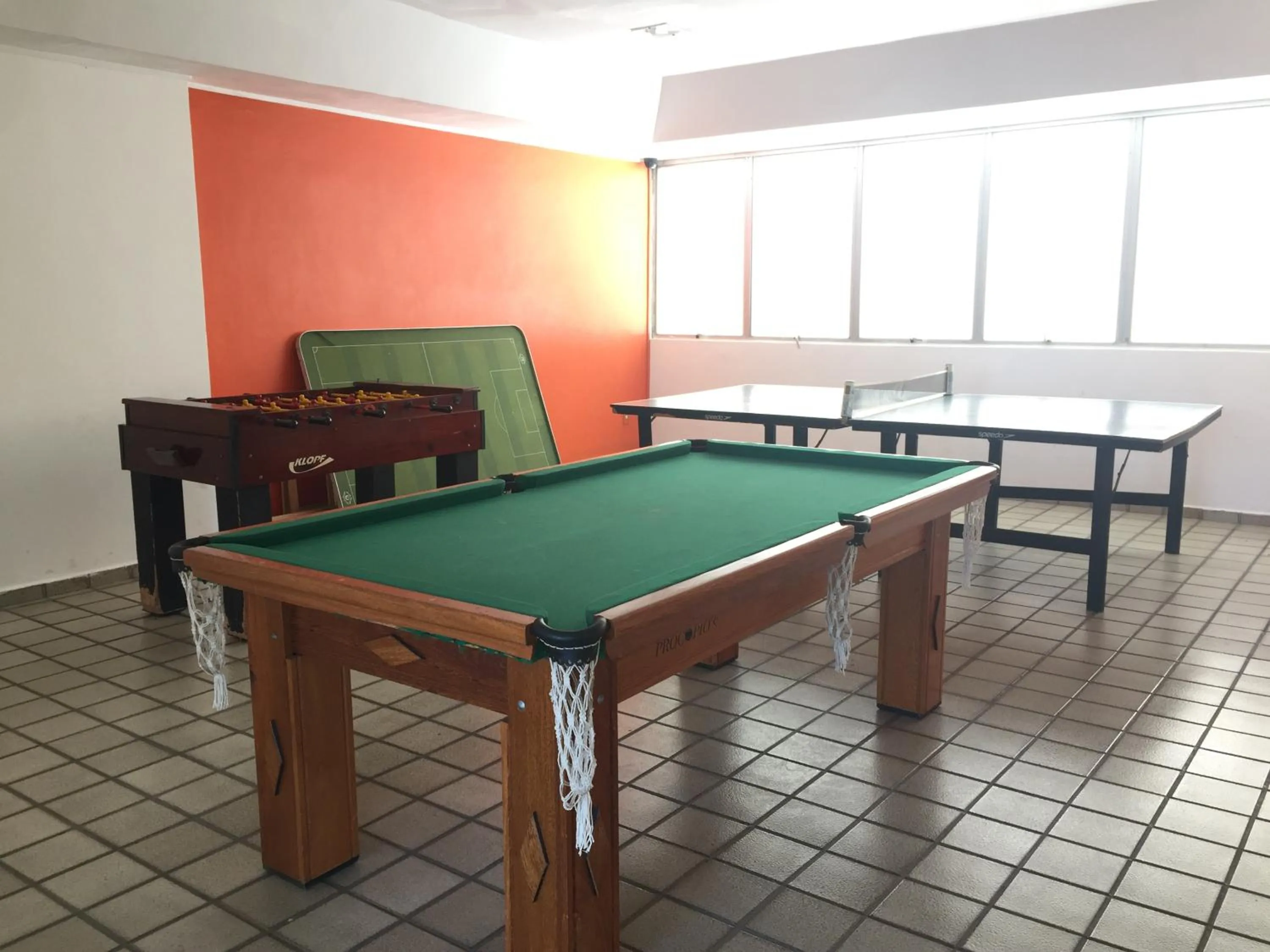Game Room in Apartamento na Praia da Barra
