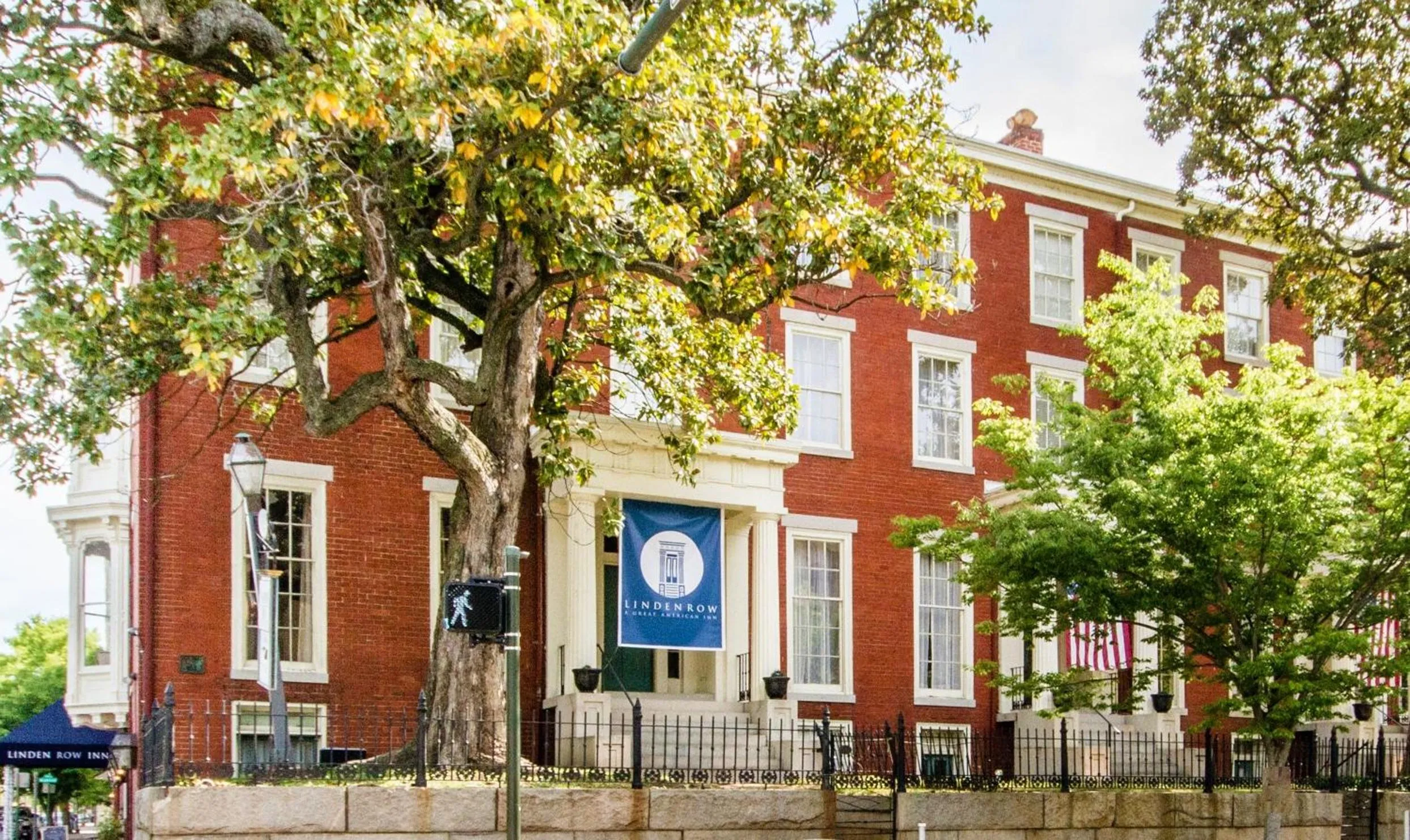 Property building in Linden Row Inn