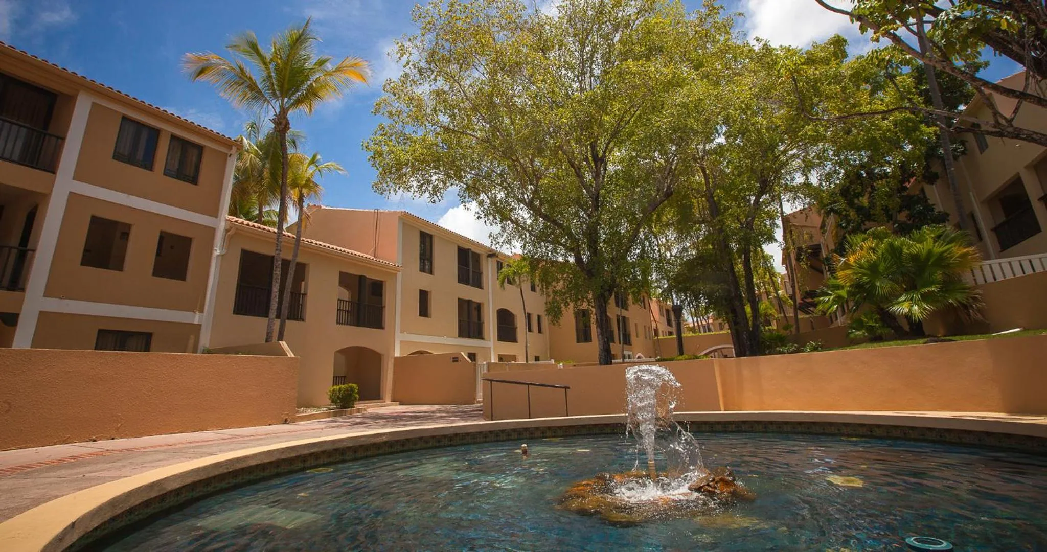 Property building in Park Royal Homestay Club Cala Puerto Rico