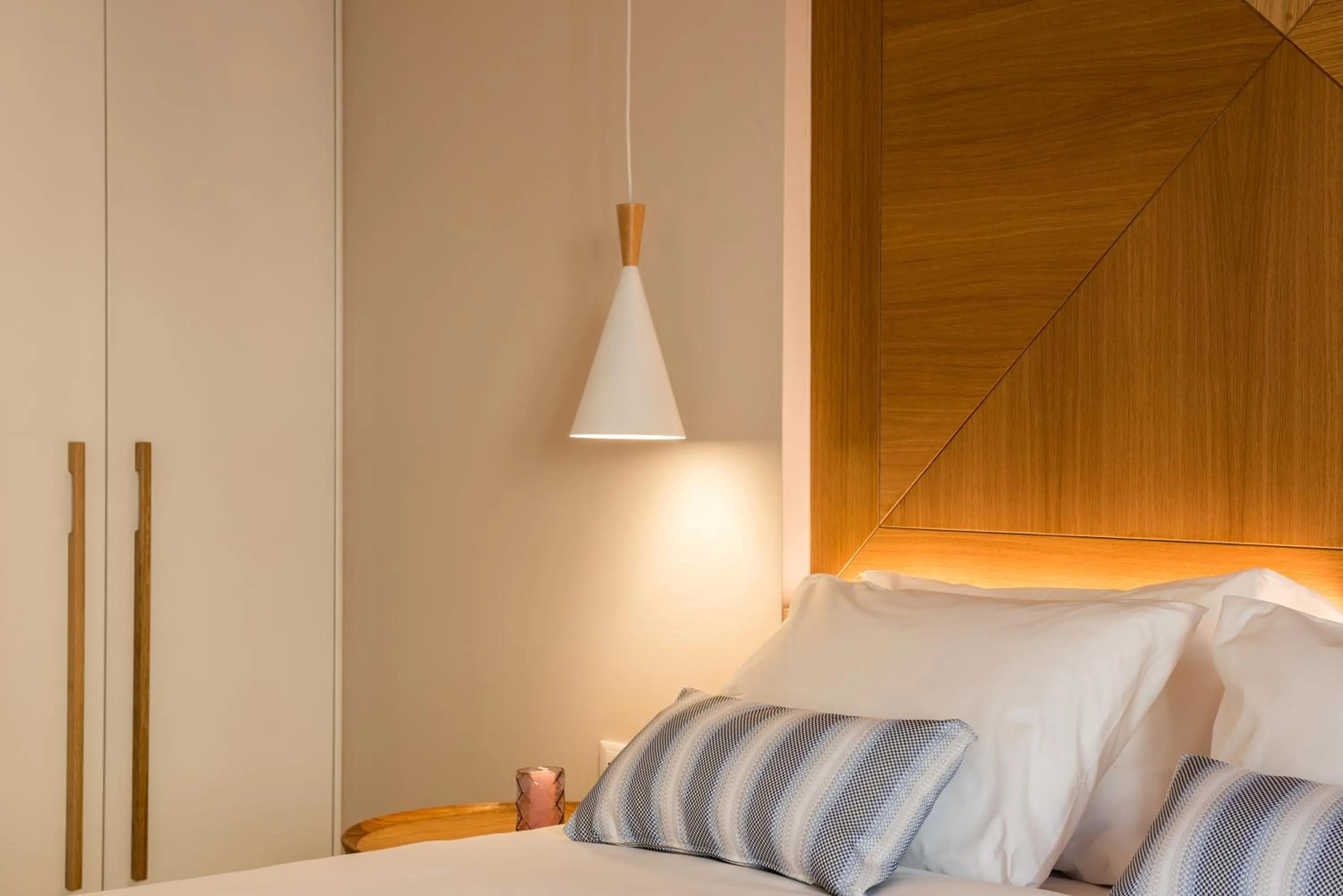 Bedroom, Bed in Avra Apartments Venetian Harbour