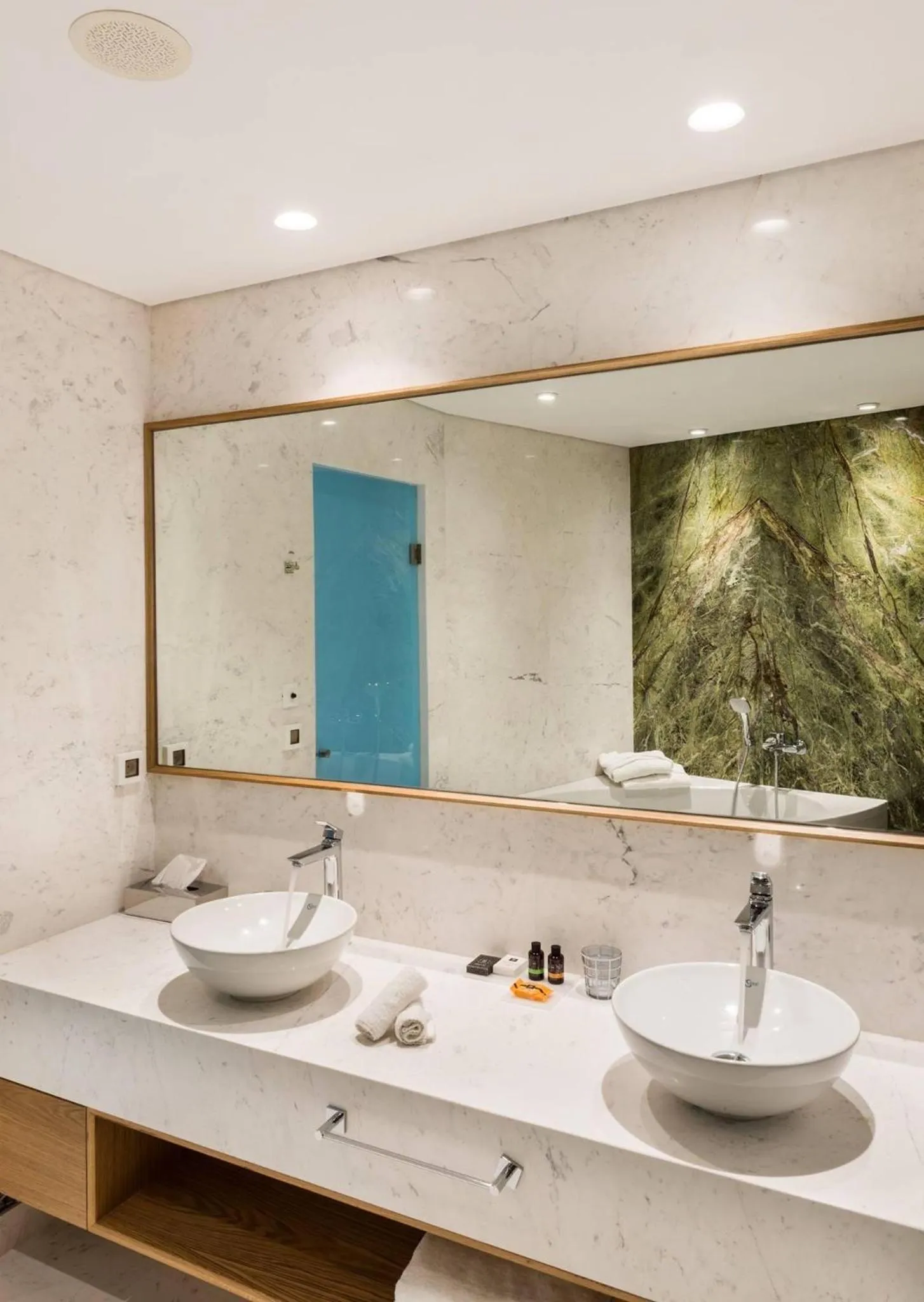 Bathroom in Avra Apartments Venetian Harbour