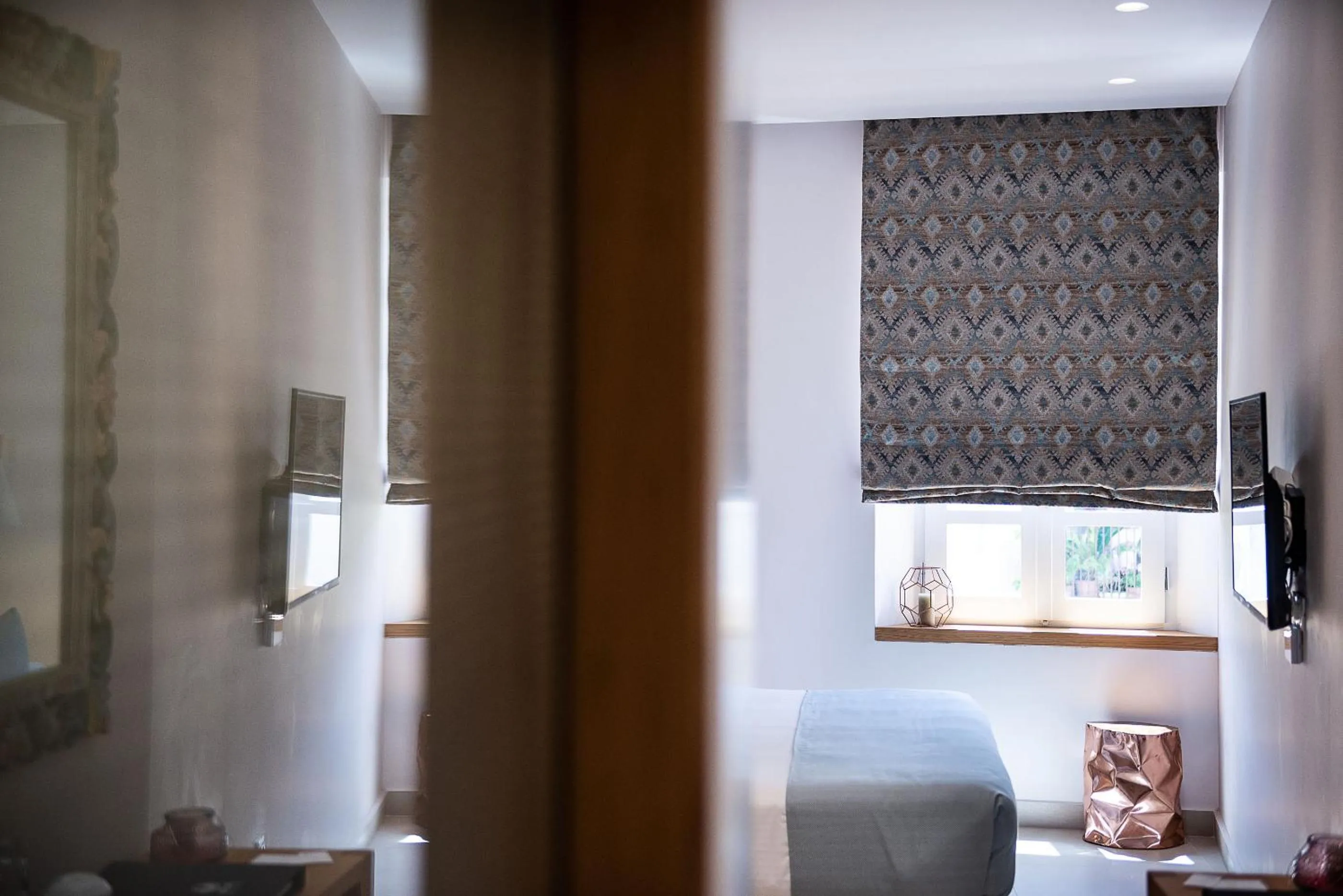 Bathroom, Bed in Avra Apartments Venetian Harbour