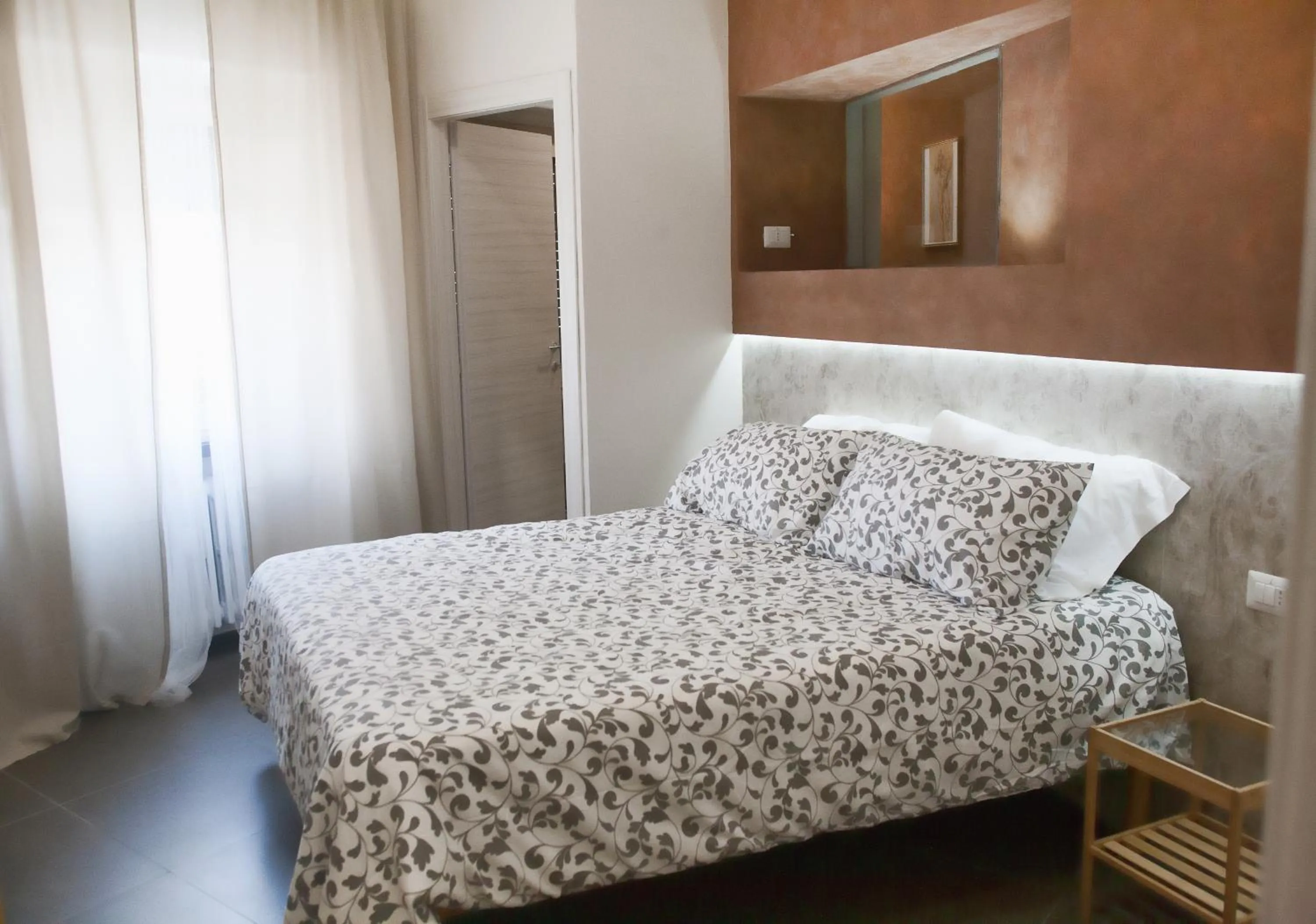 Bedroom, Bed in Regina ELENA