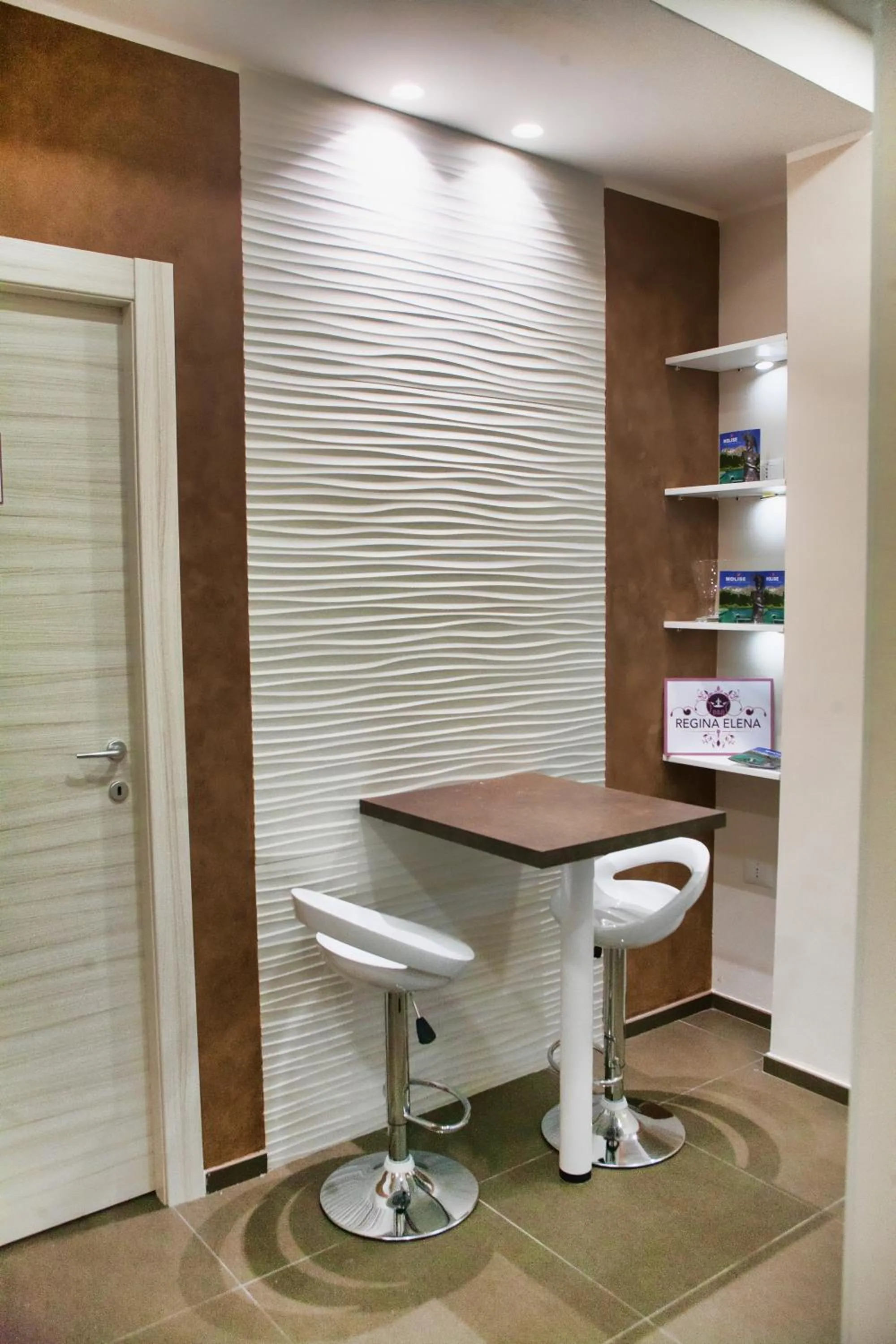 Communal kitchen in Regina ELENA