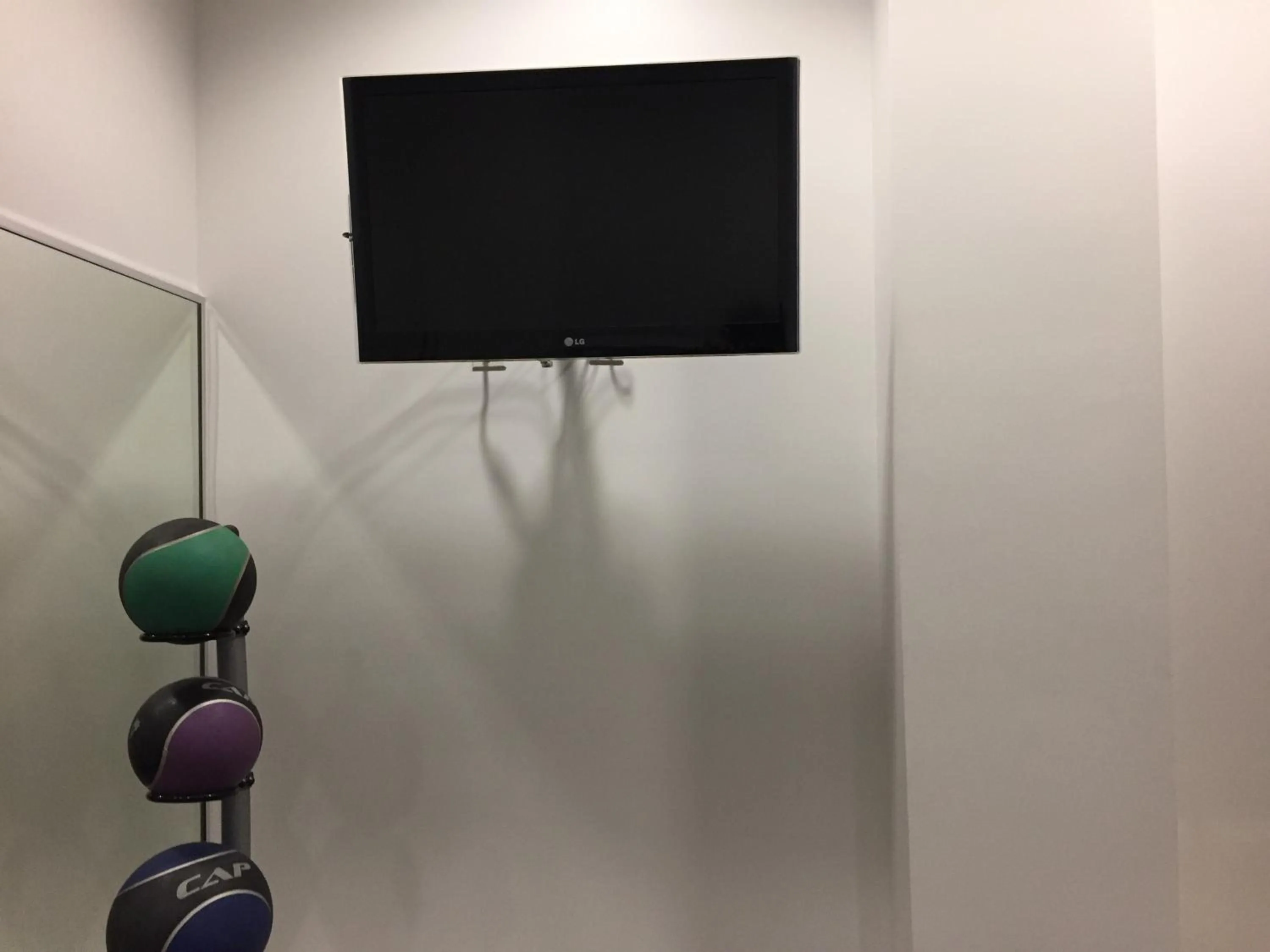 Fitness centre/facilities in La Pensione Hotel