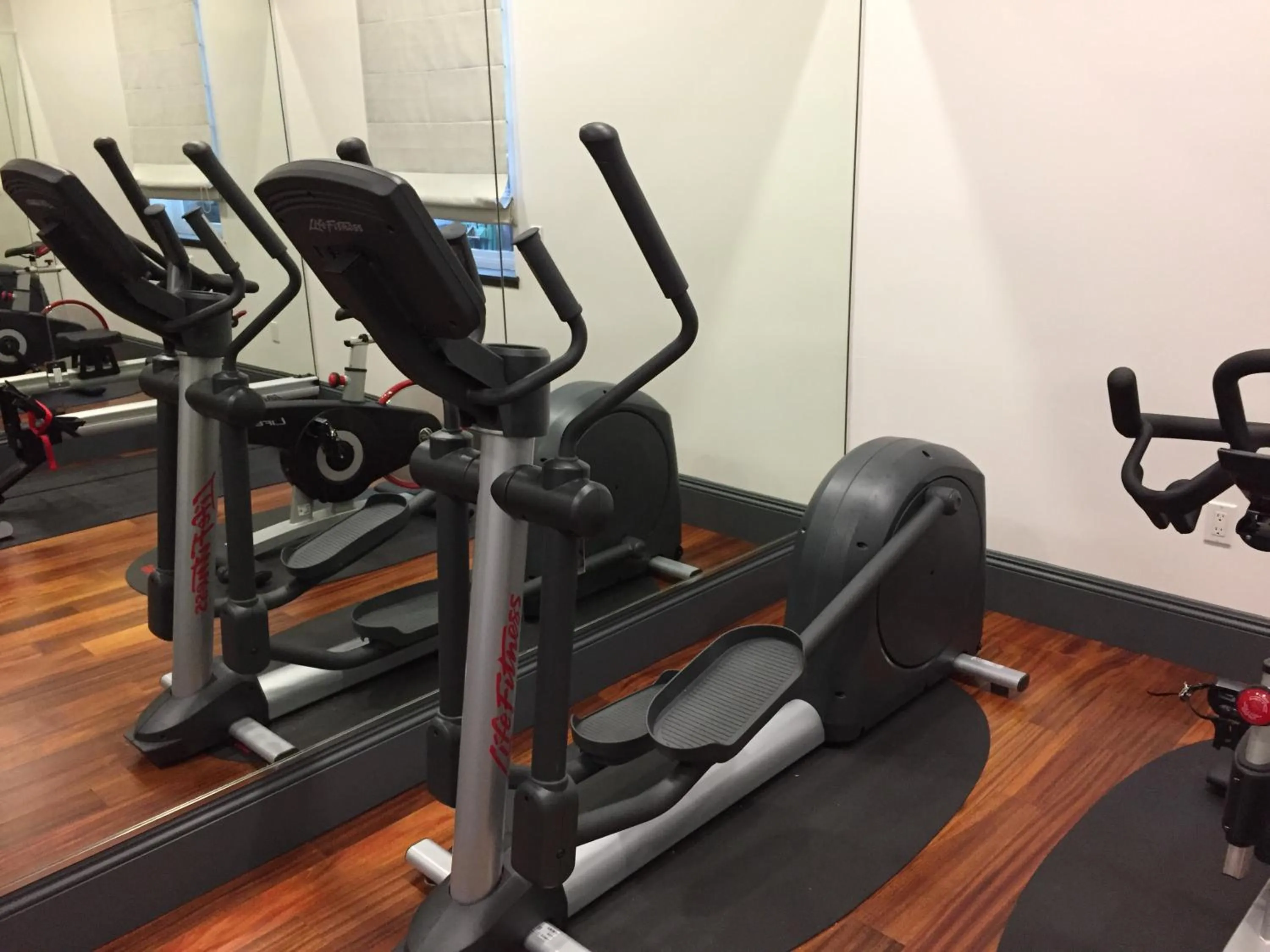 Fitness centre/facilities in La Pensione Hotel