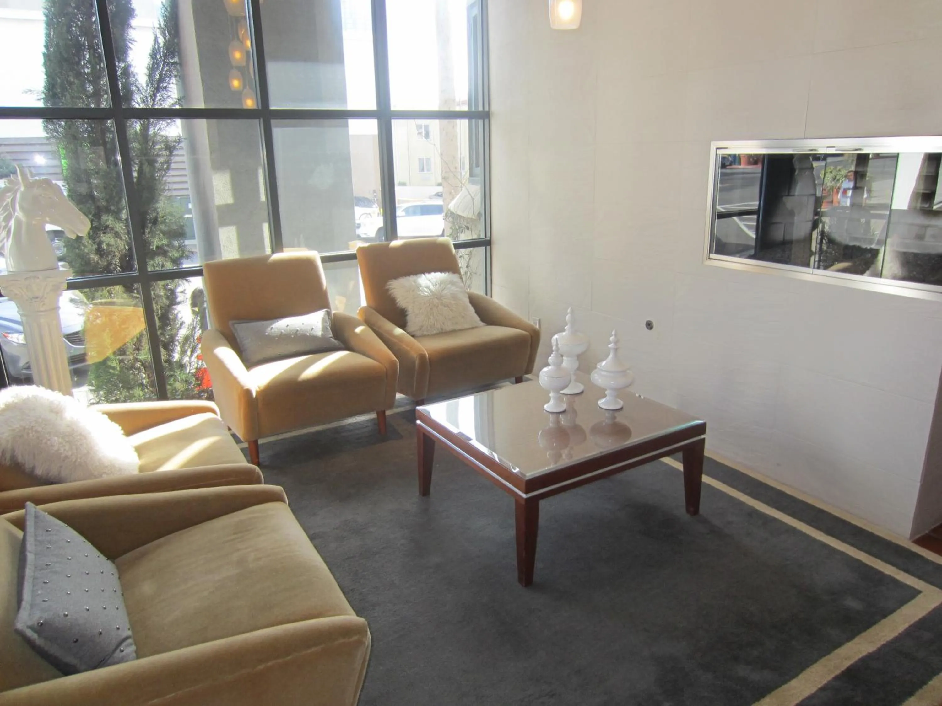 Seating area in La Pensione Hotel