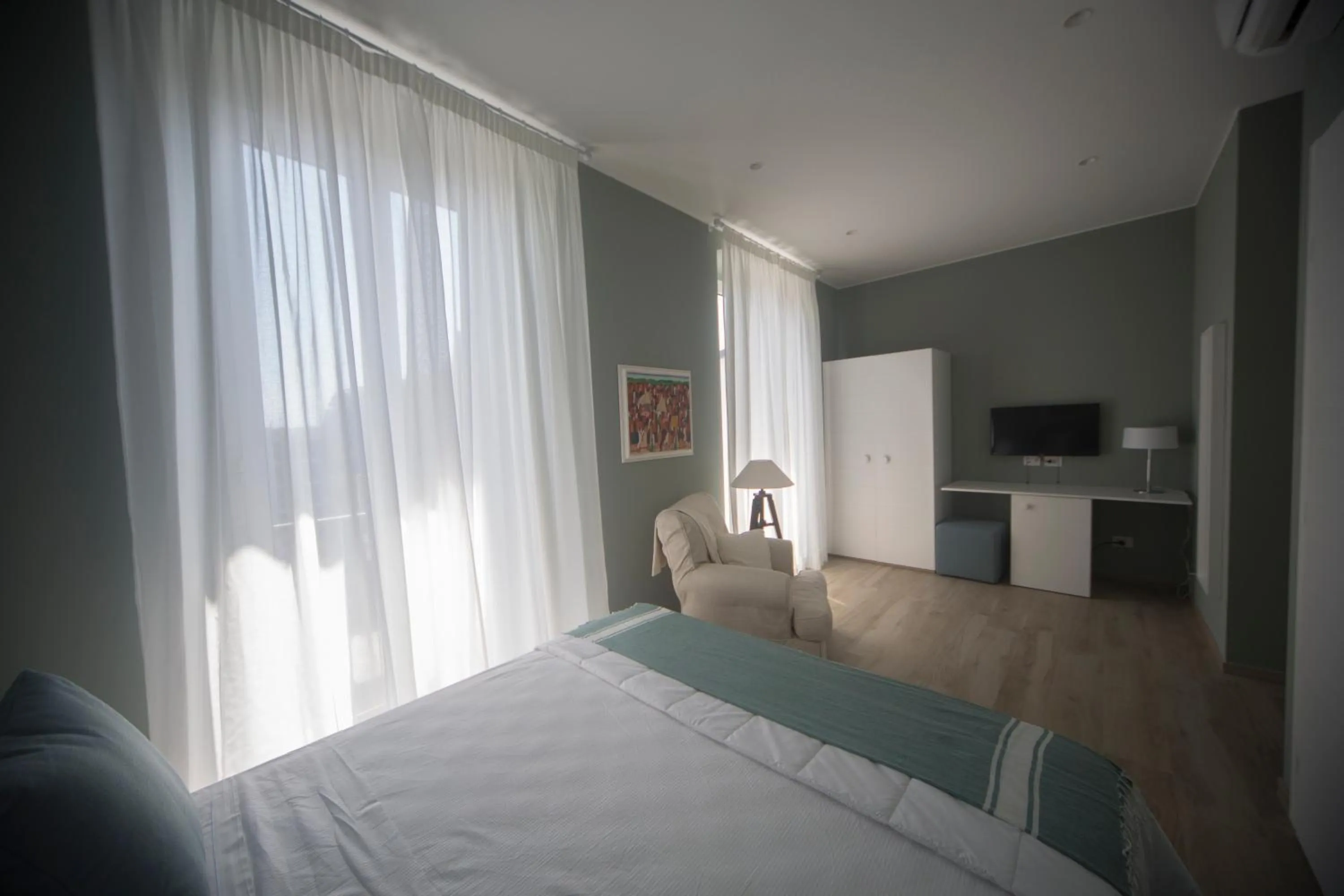 Bedroom, Bed in Blu Hotel