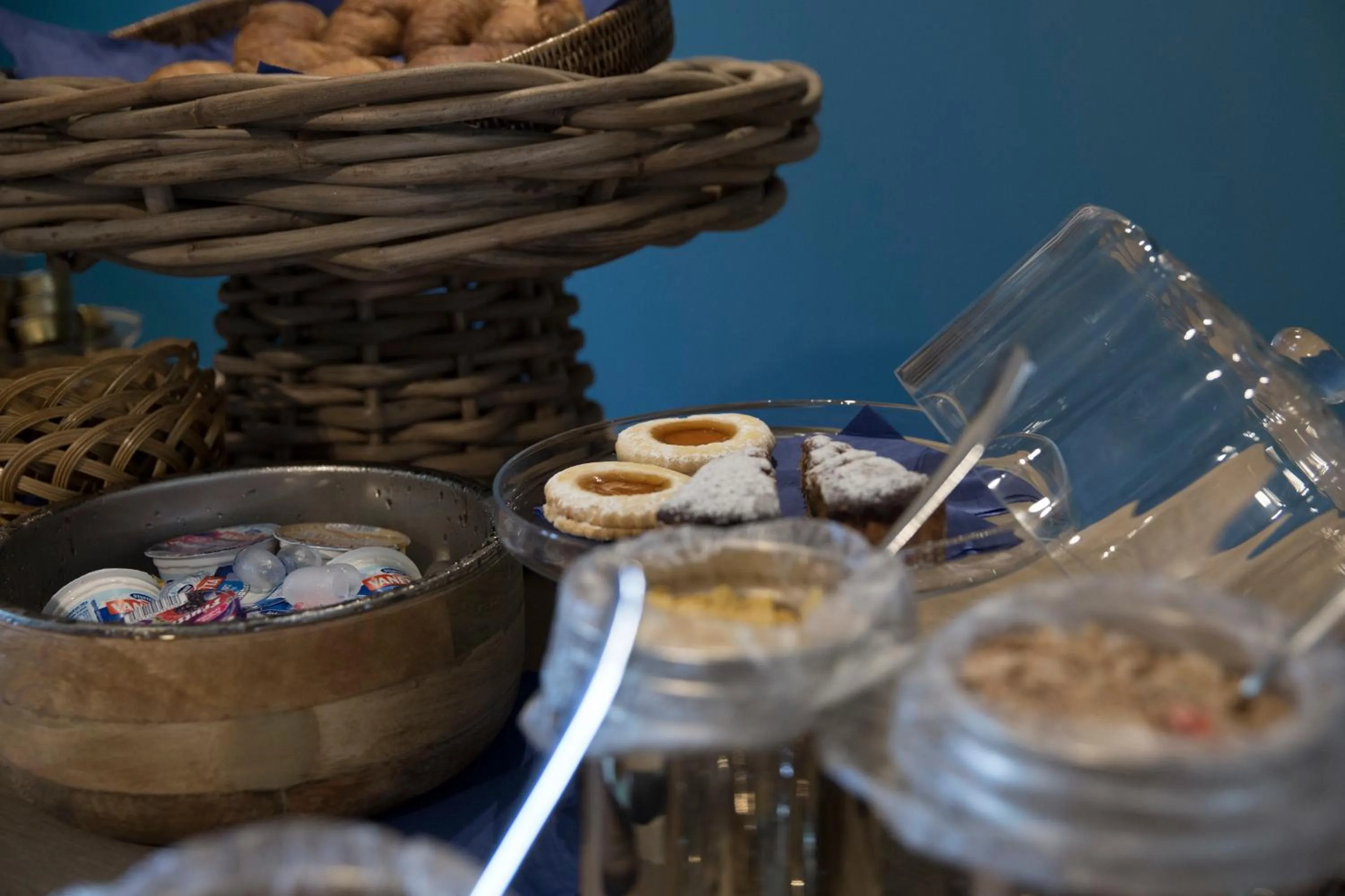 Breakfast in Blu Hotel