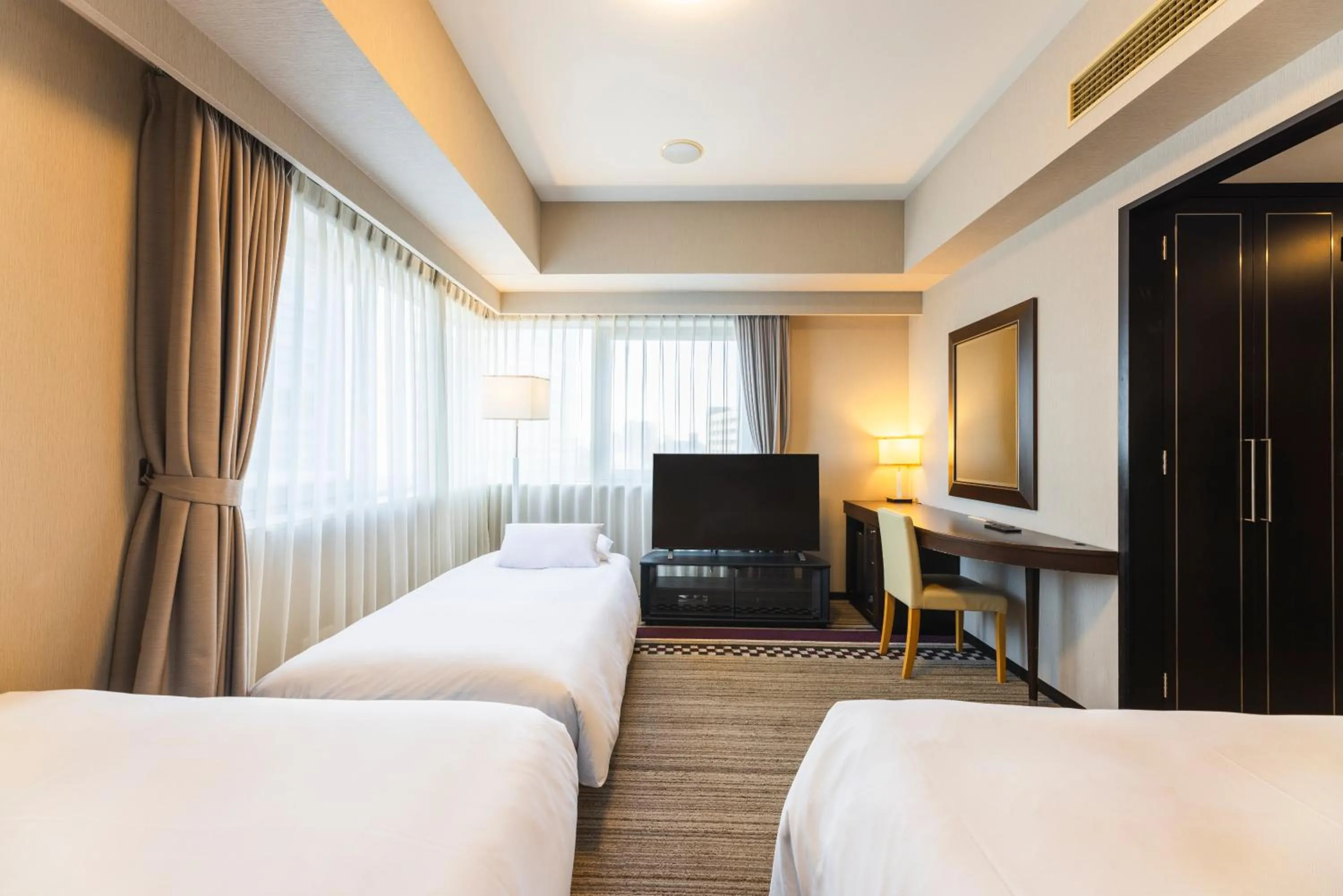 Bed in Hotel Sunroute Plaza Shinjuku