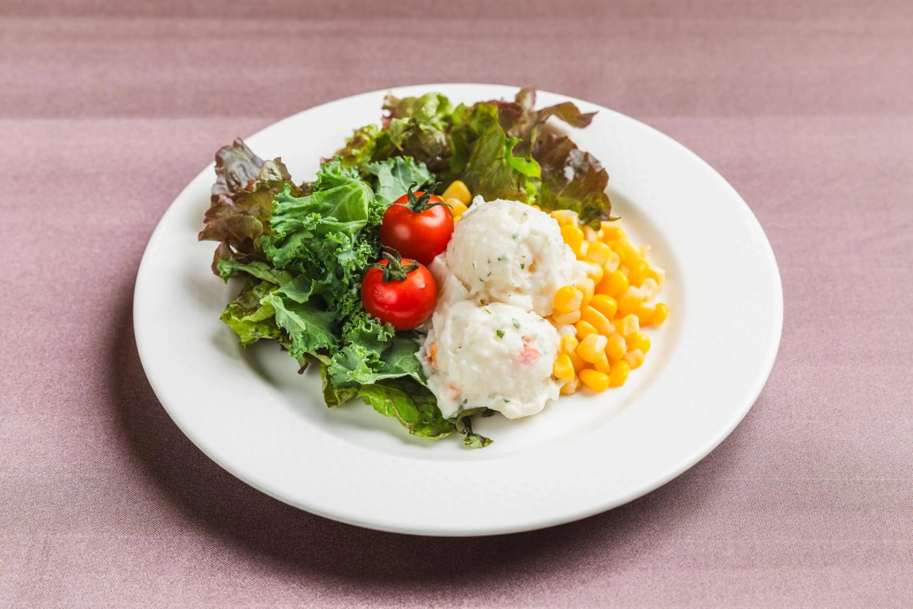 Continental breakfast in Hotel Sunroute Plaza Shinjuku